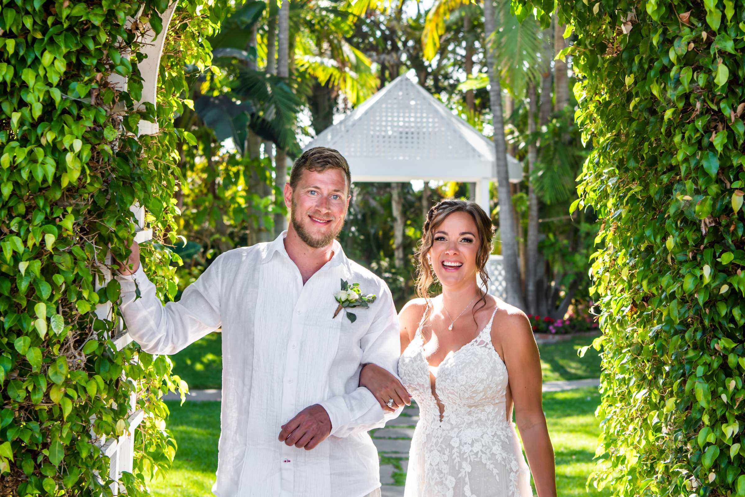 Bahia Hotel Wedding coordinated by Blissful Weddings & Co., Rachel and Scott Wedding Photo #2 by True Photography
