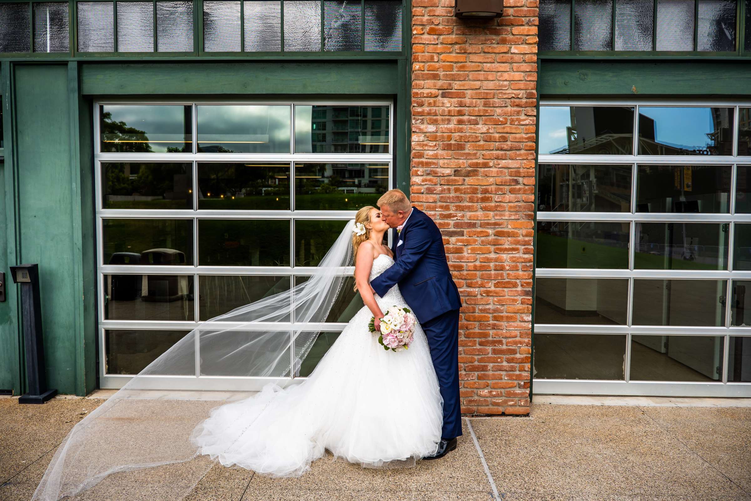 The Ultimate Skybox Wedding, Rachel and Jay Wedding Photo #545405 by True Photography