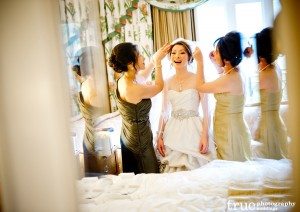 Getting-Ready-for-Wedding-at-the-Grand-Del-Mar