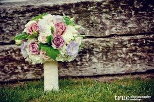 Wedding-flowers-bridal-bouquet-soft-colors
