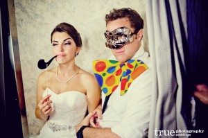 Wedding-photo-booth-at-La-Jolla-Torrey-Pines-Hilton