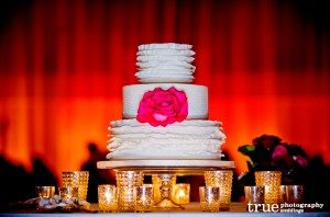 Scripps-Seaside-Forum-Wedding-Cake-by-Sweet-Cheeks-Baking-Co