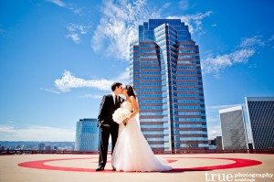 kissing-on-top-of-building
