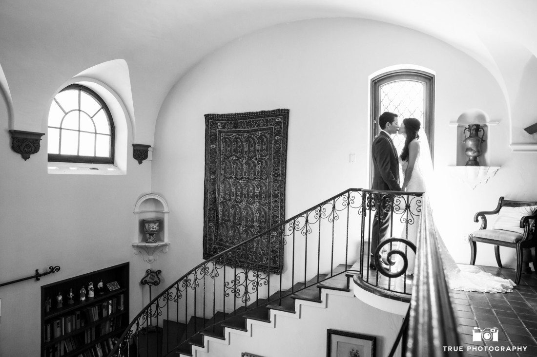 Leading lines drawing focus to Bride and Groom at the Darlington House in La Jolla, California.