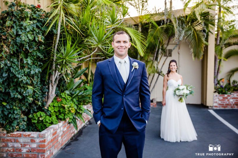 Groom Reacts to Bride's First Look