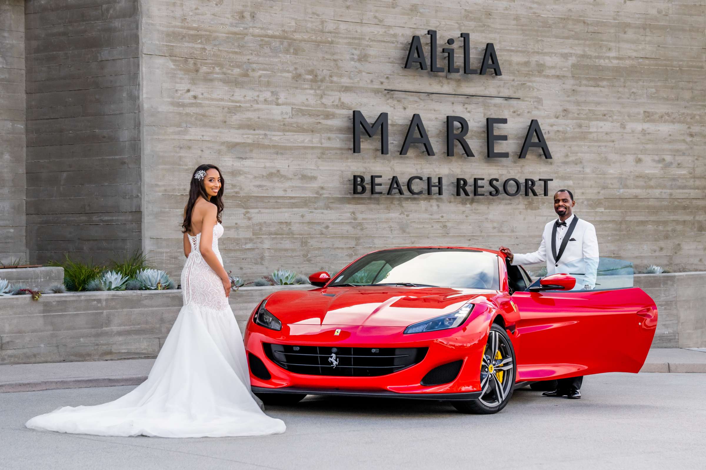 Alila Marea Beach Resort Encinitas Wedding coordinated by Lavish Weddings, T & M Wedding Photo #1 by True Photography