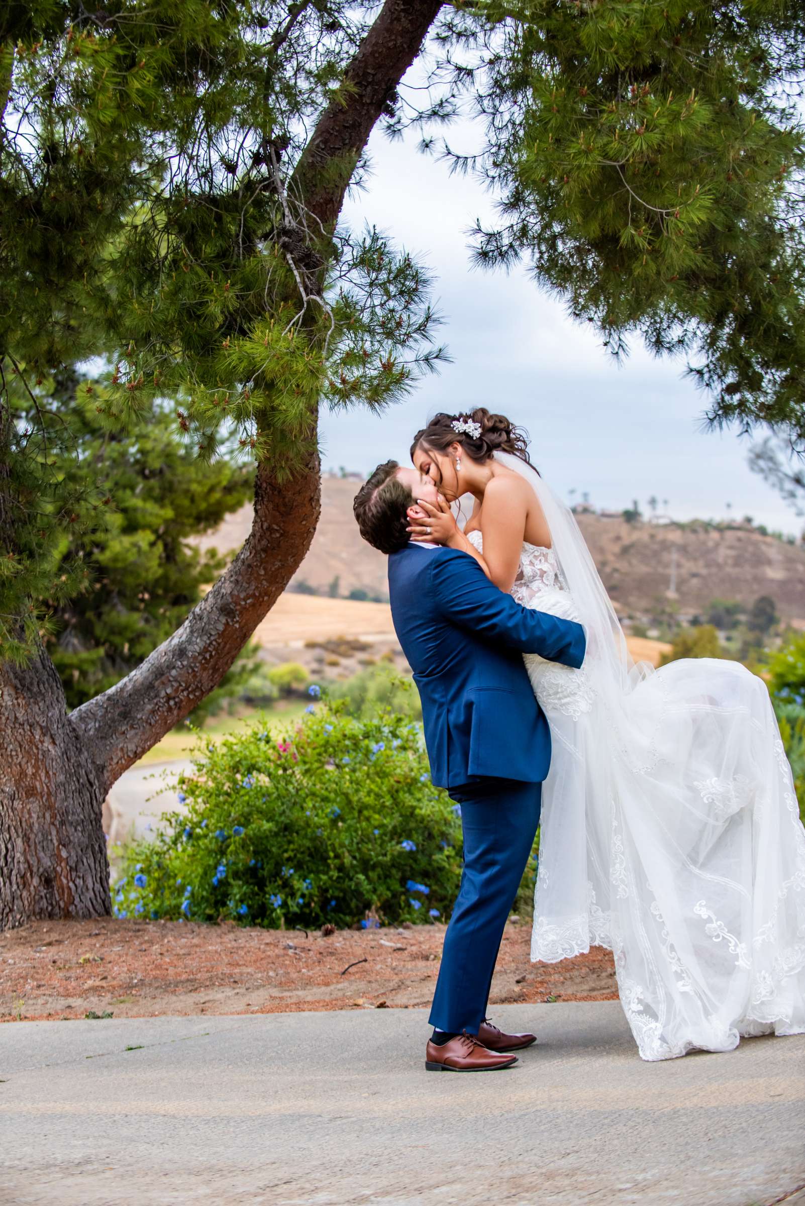Steele Canyon Golf Club Wedding, Hannah and Blake Wedding Photo #13 by True Photography