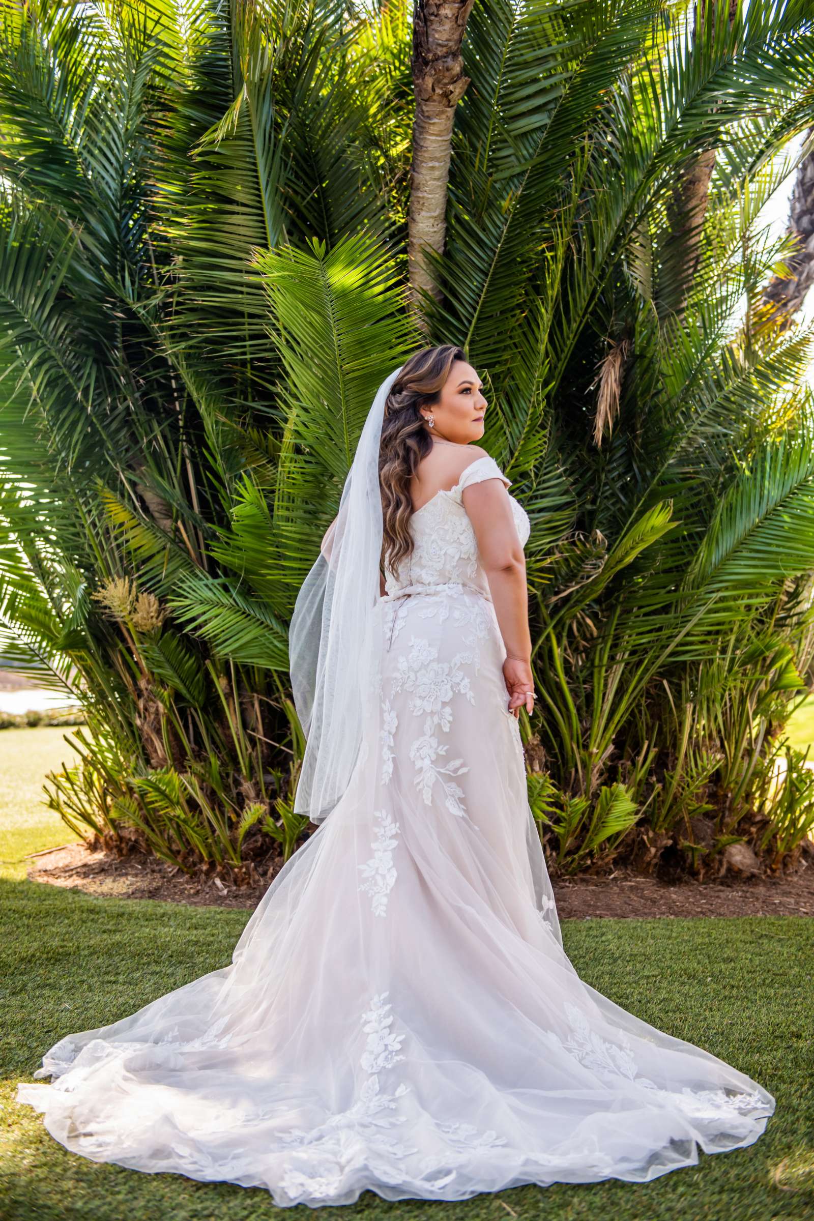 San Diego Mission Bay Resort Wedding coordinated by Elements of Style, Stefanie and Raymond Wedding Photo #4 by True Photography