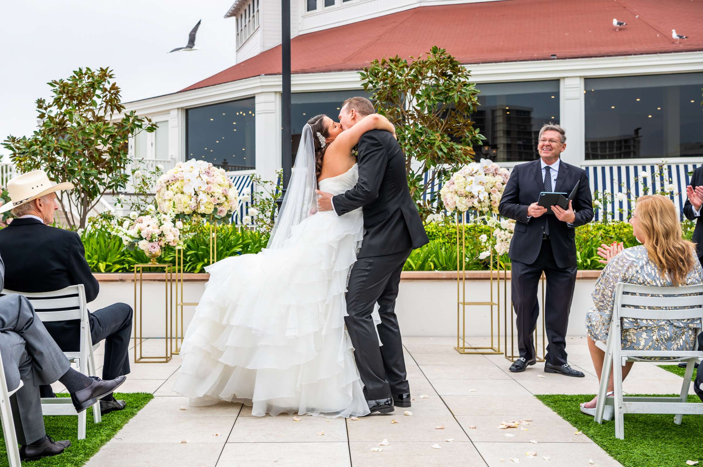 Hotel Del Coronado Wedding coordinated by Creative Affairs Inc, Andrea and Philip Wedding Photo #19 by True Photography