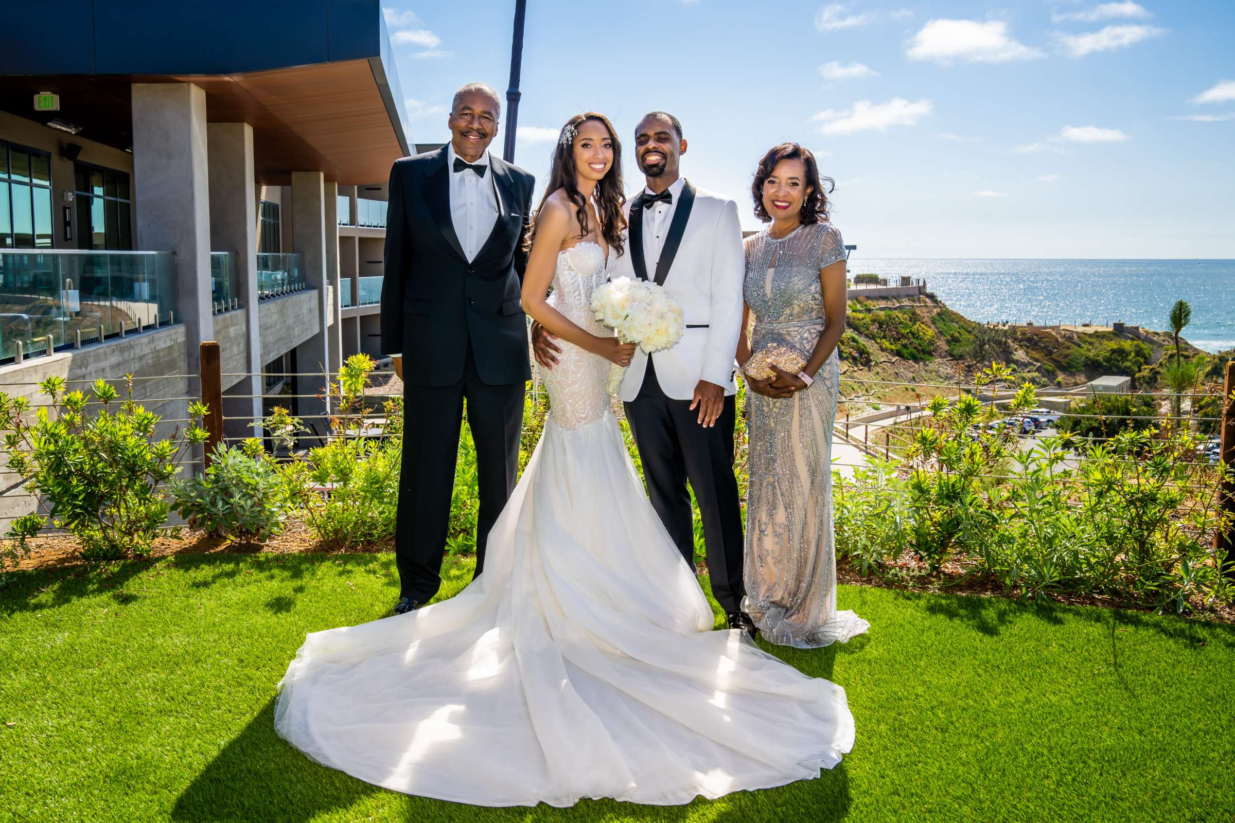 Alila Marea Beach Resort Encinitas Wedding coordinated by Lavish Weddings, T & M Wedding Photo #24 by True Photography