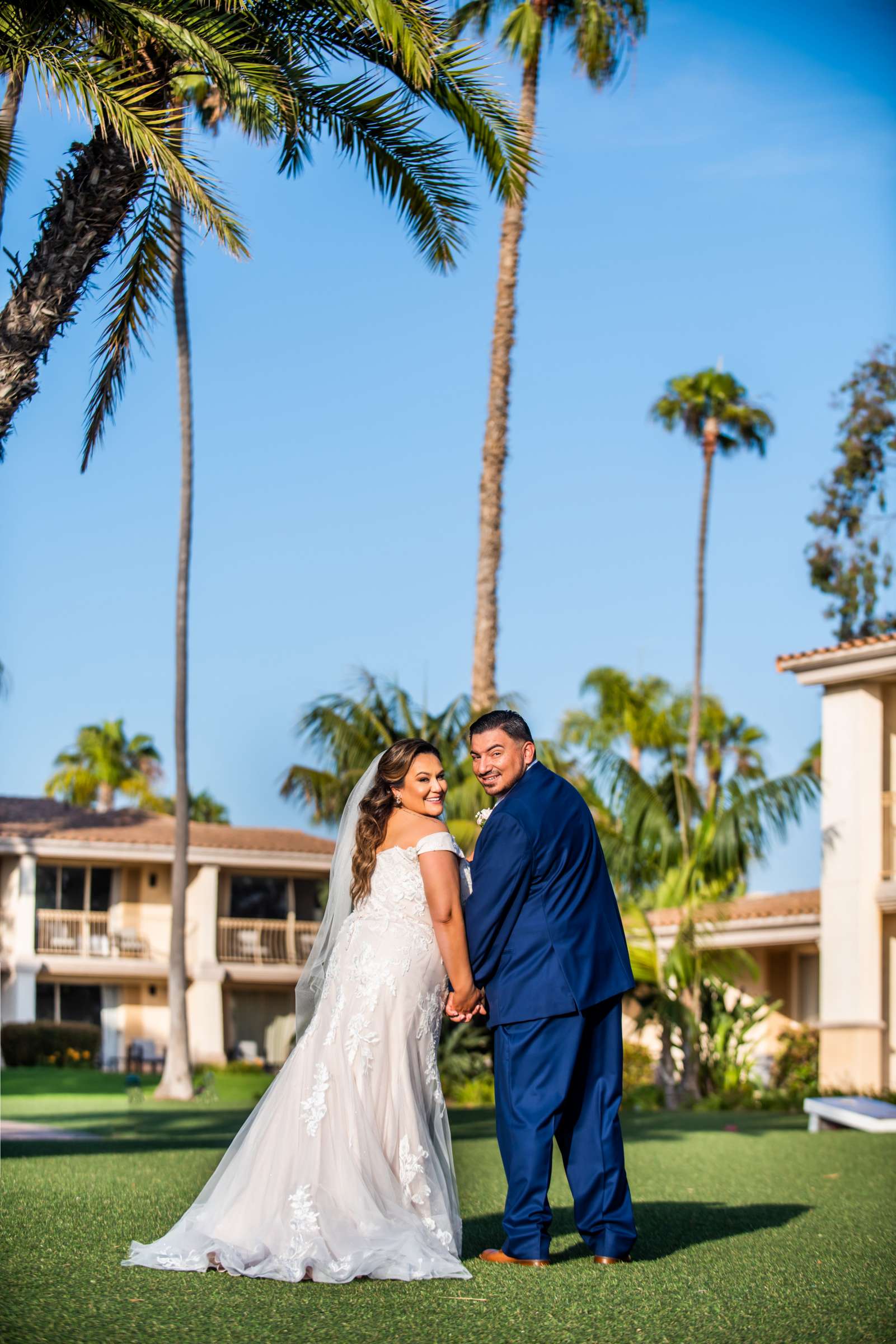 San Diego Mission Bay Resort Wedding coordinated by Elements of Style, Stefanie and Raymond Wedding Photo #23 by True Photography