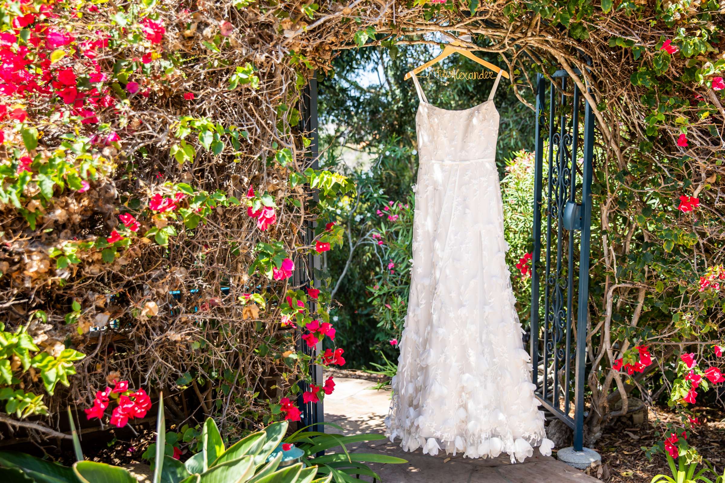 La Jolla Private Residence Wedding coordinated by Ivy Weddings and Events, Kristi and Trevor Wedding Photo #5 by True Photography