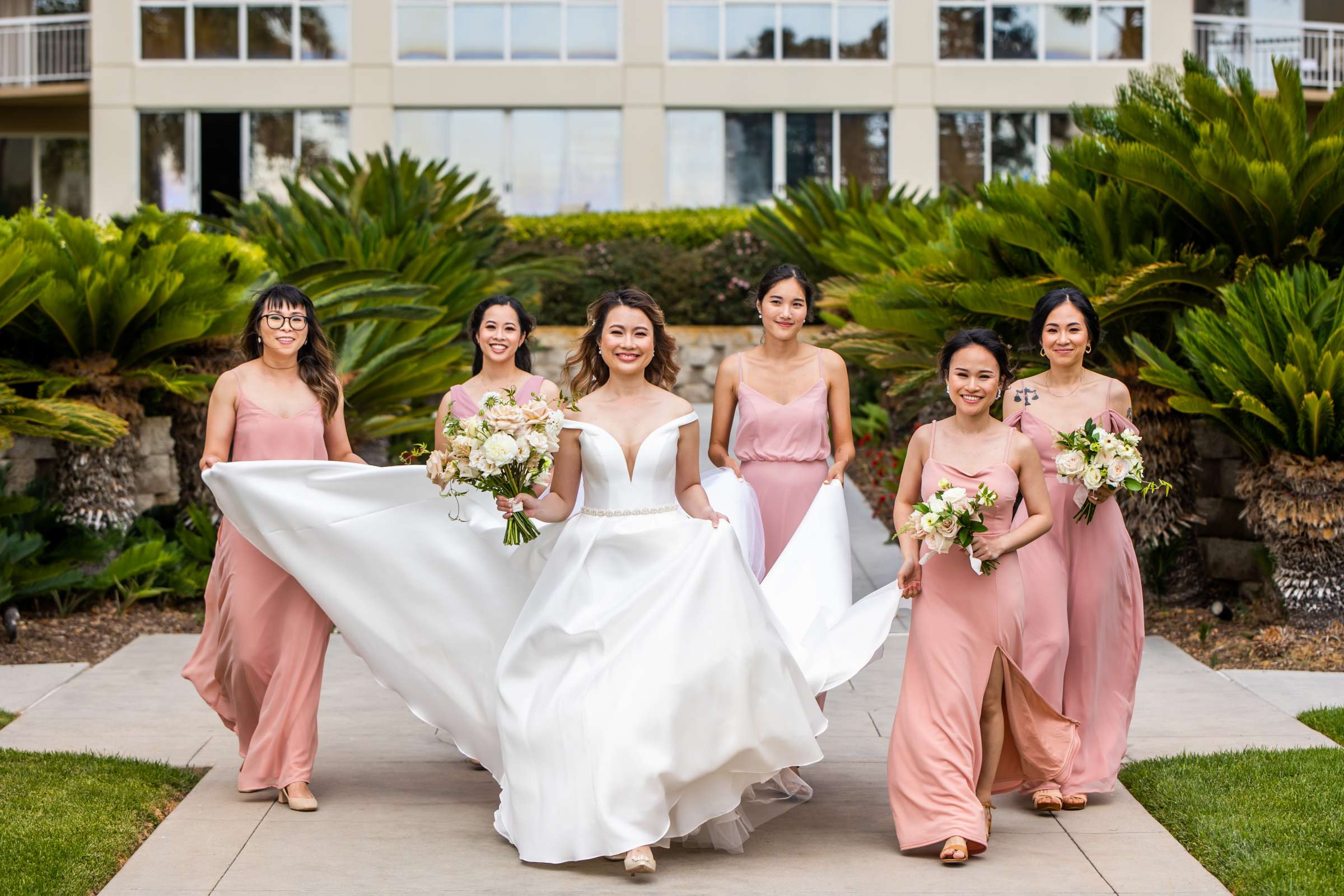 Hilton La Jolla Torrey Pines Wedding coordinated by Type A Soiree Events, Vi and Thomas Wedding Photo #12 by True Photography