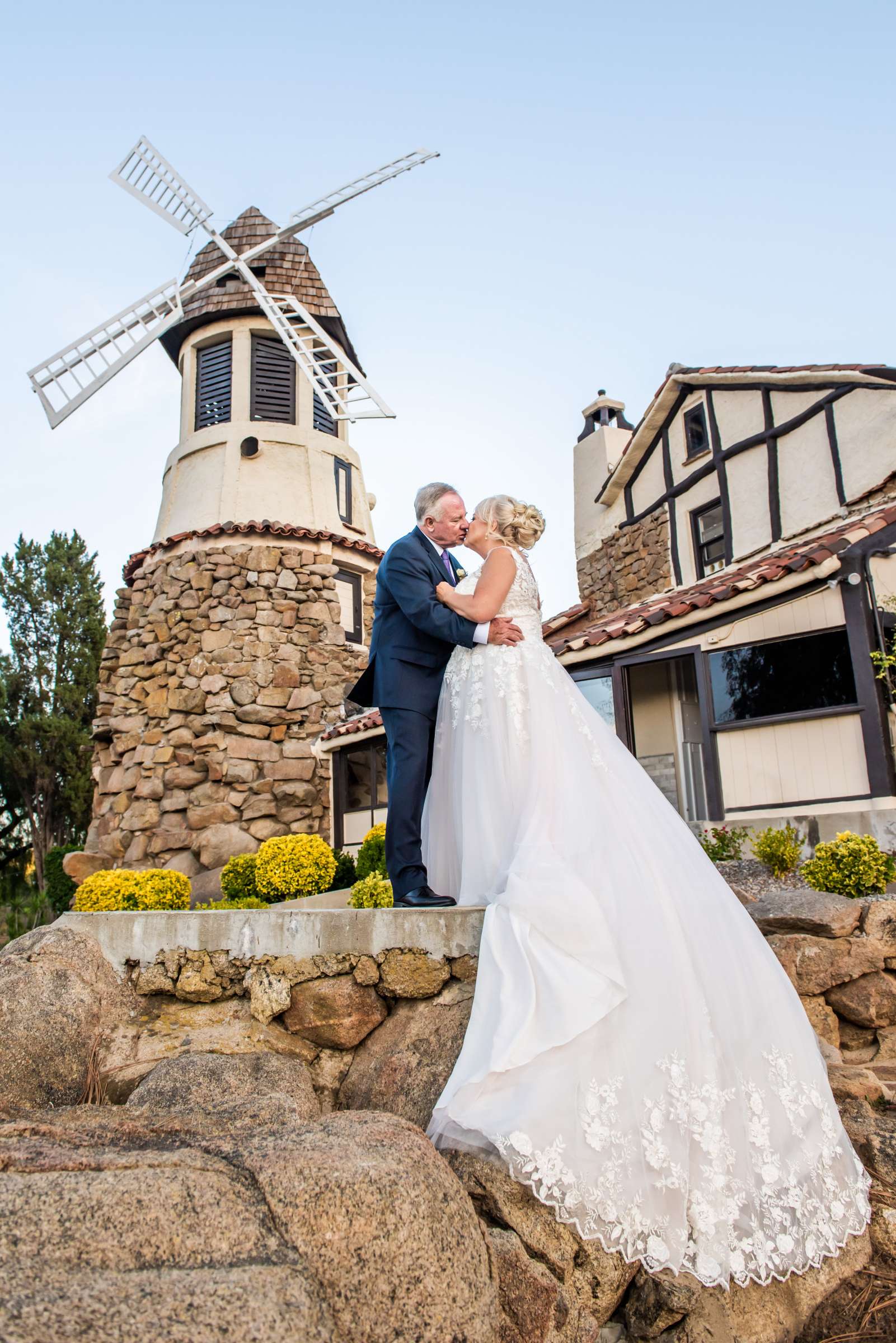 Mt Woodson Castle Wedding, Leigh and Richard Wedding Photo #3 by True Photography