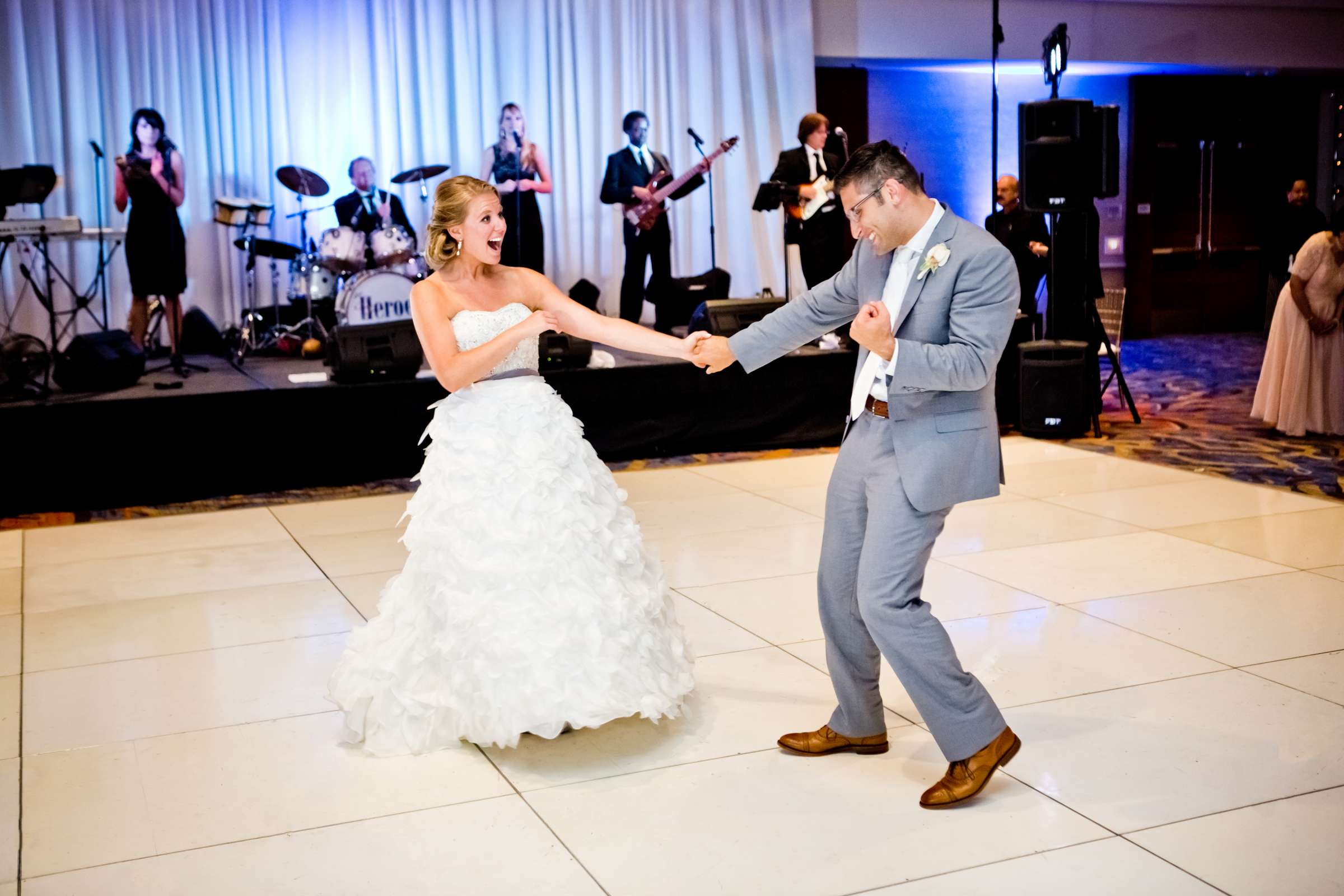 Marriott Marquis San Diego Marina Wedding coordinated by Victoria Weddings & Events, Rachel and Efrem Wedding Photo #123575 by True Photography