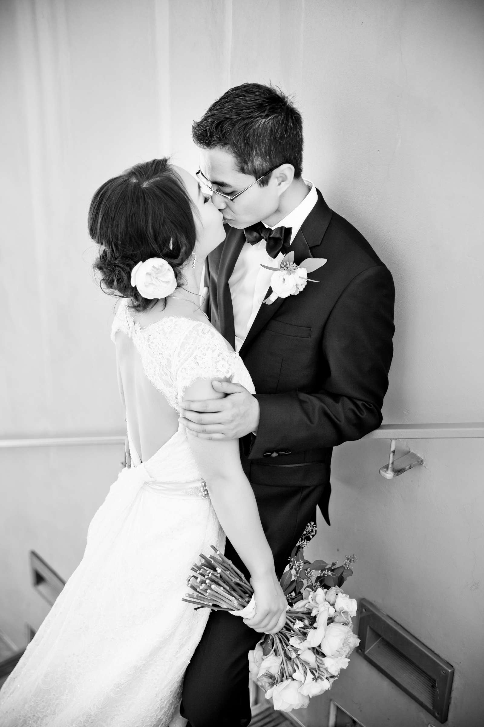 Black and White photo at Scripps Seaside Forum Wedding, Jessica and Tien Wedding Photo #144028 by True Photography