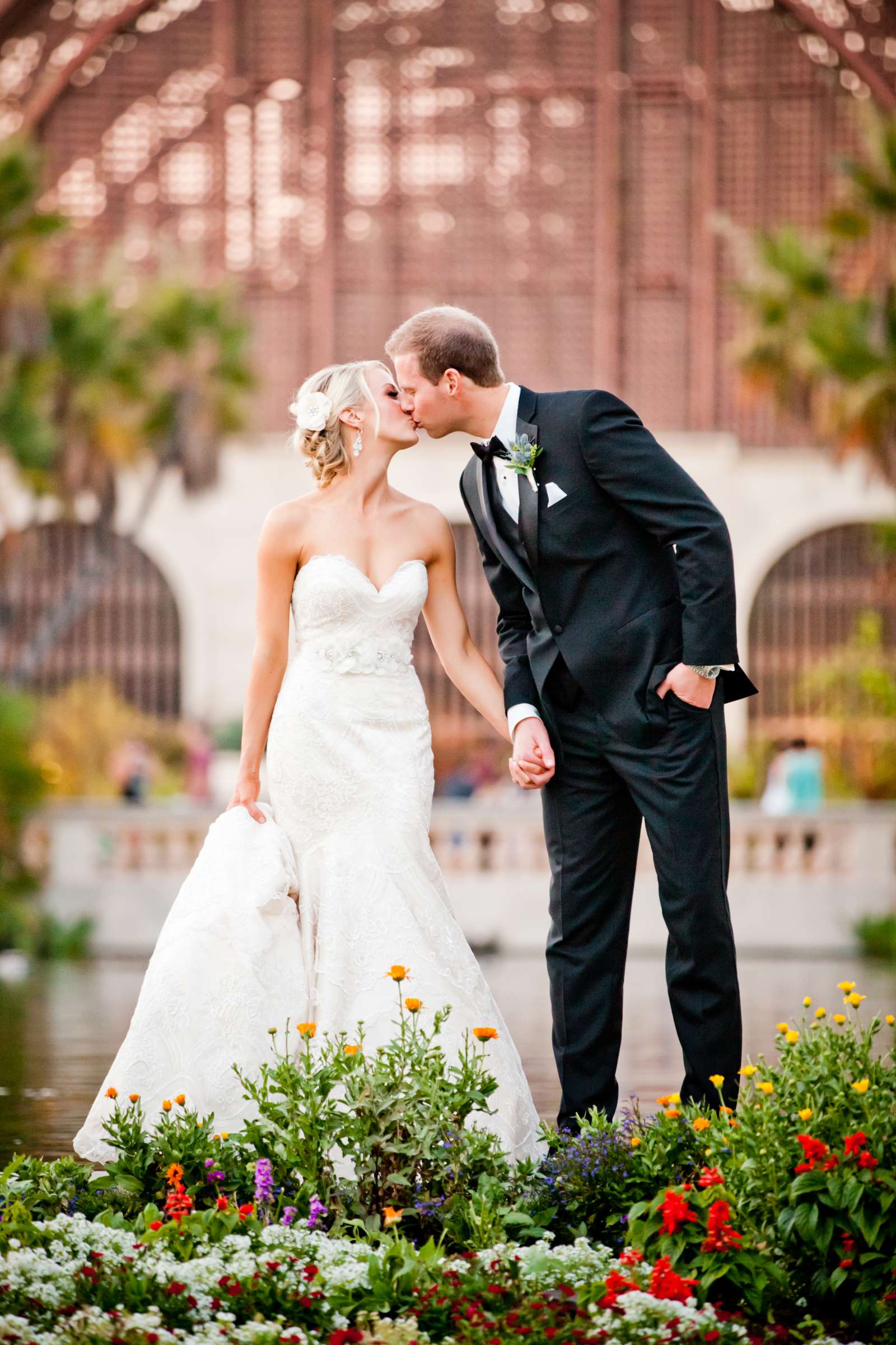 San Diego Museum of Art Wedding coordinated by Lavish Weddings, Lisa and Kyle Wedding Photo #146234 by True Photography