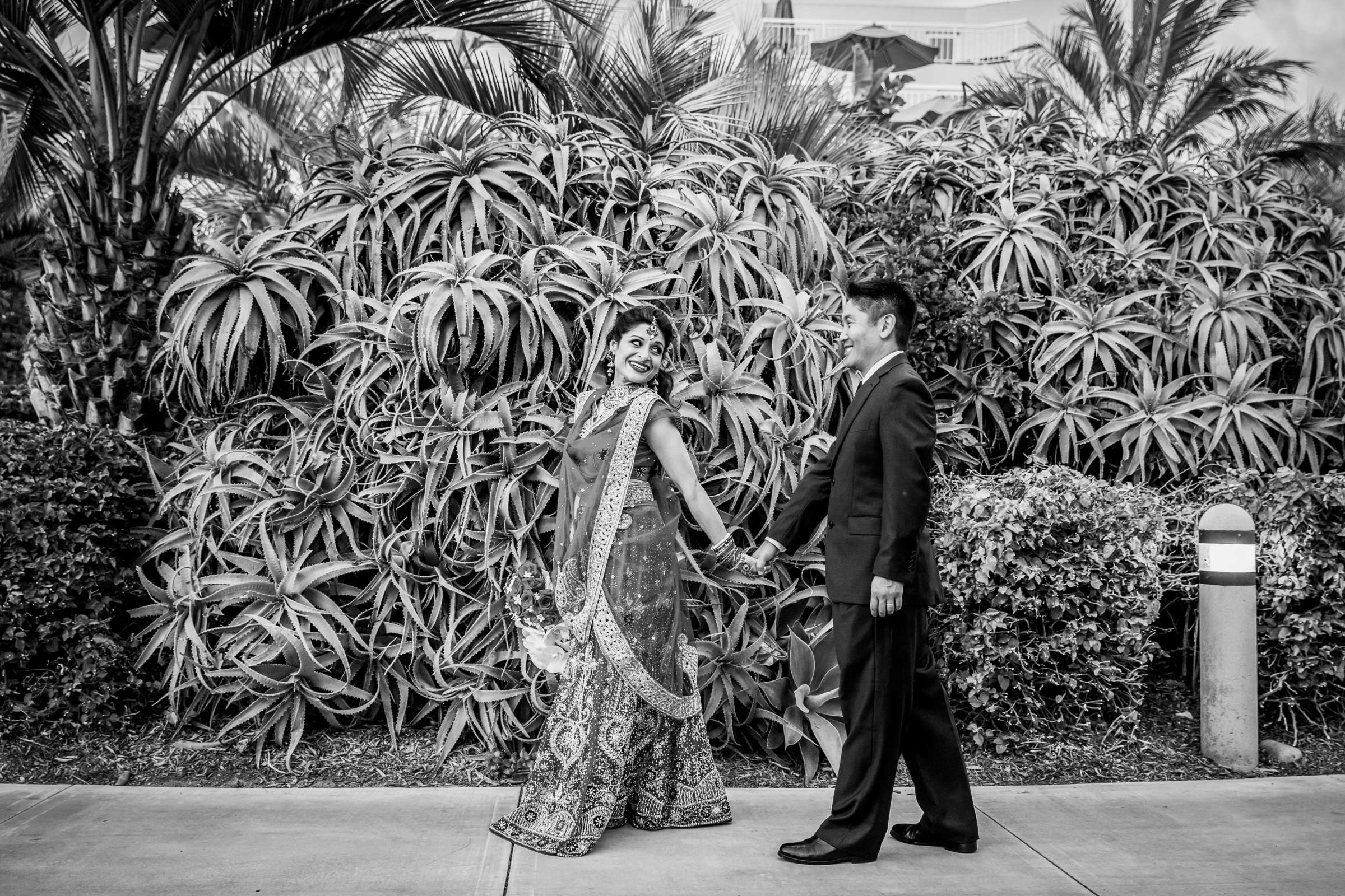Hilton La Jolla Torrey Pines Wedding coordinated by Lavish Weddings, Punam and Russ Wedding Photo #154585 by True Photography