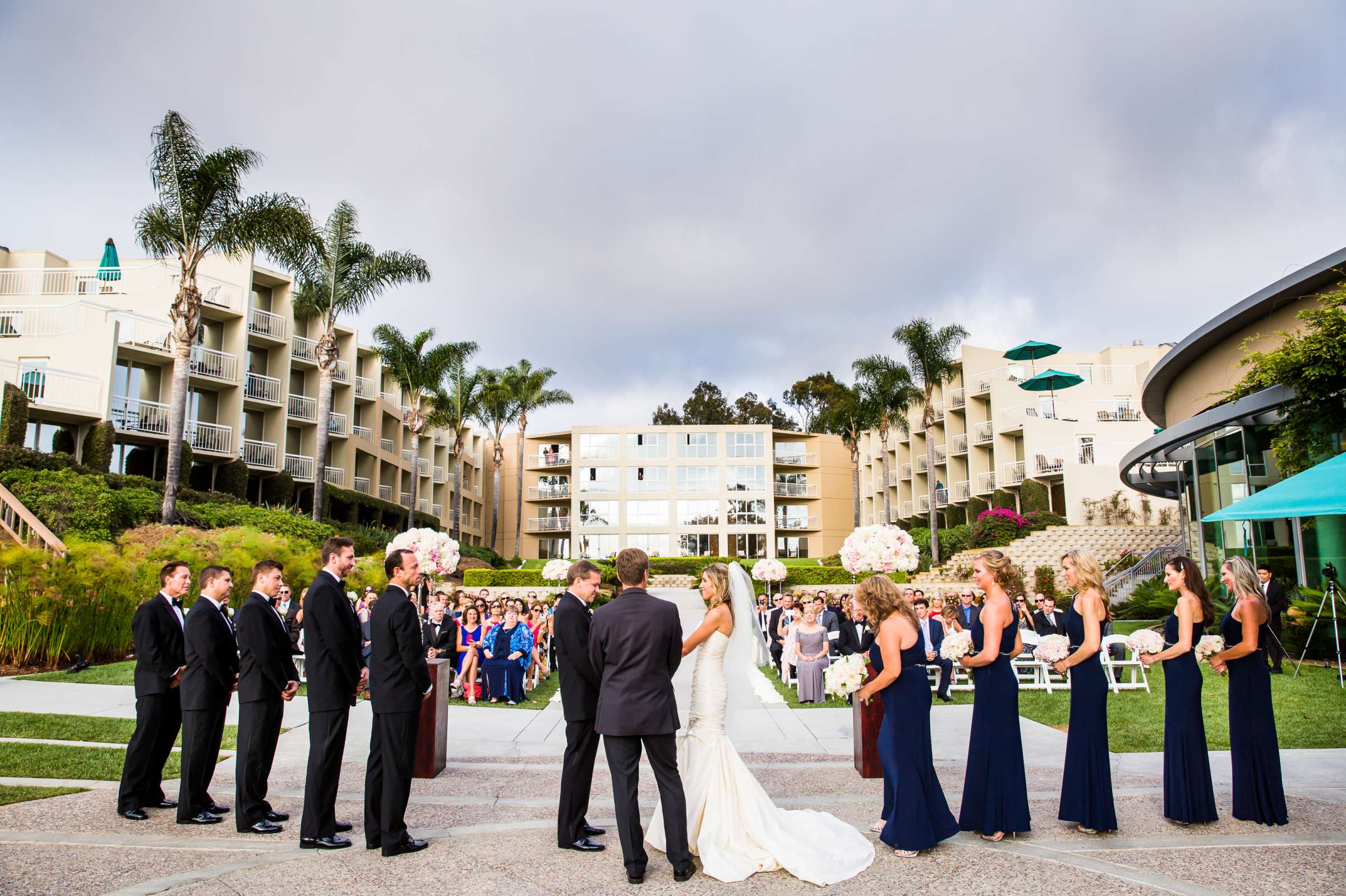 Hilton La Jolla Torrey Pines Wedding coordinated by First Comes Love Weddings & Events, Katherine and Scott Wedding Photo #164713 by True Photography