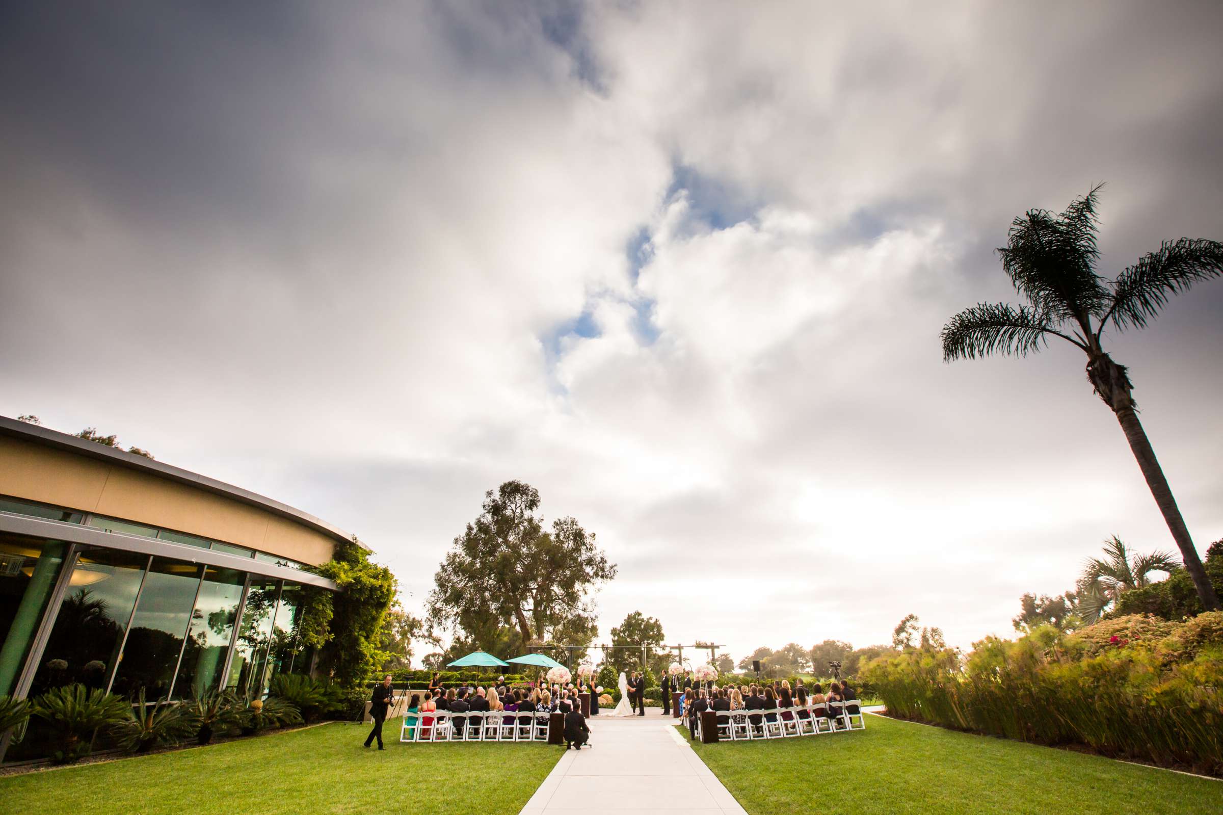 Hilton La Jolla Torrey Pines Wedding coordinated by First Comes Love Weddings & Events, Katherine and Scott Wedding Photo #164717 by True Photography