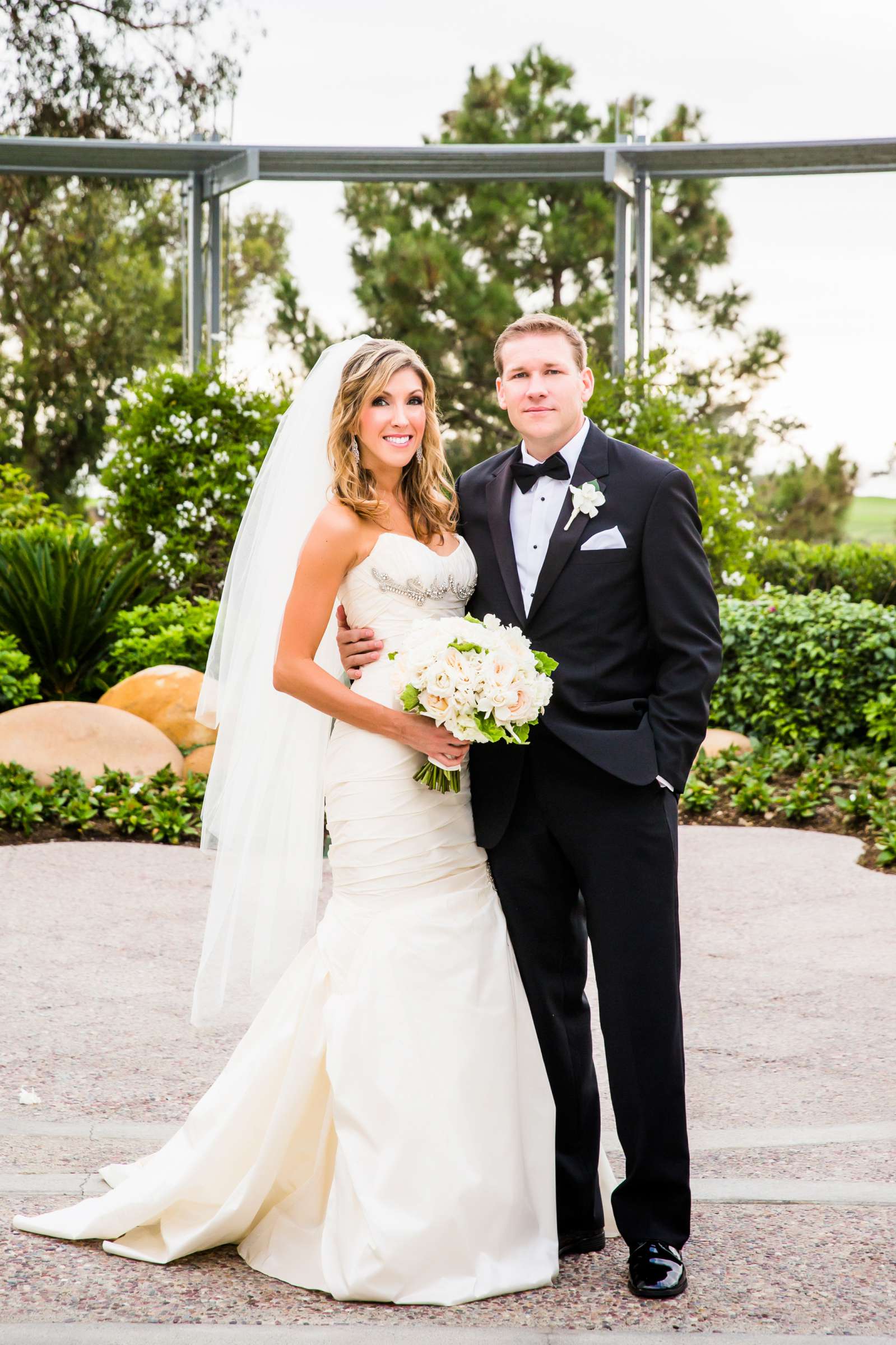 Hilton La Jolla Torrey Pines Wedding coordinated by First Comes Love Weddings & Events, Katherine and Scott Wedding Photo #164719 by True Photography