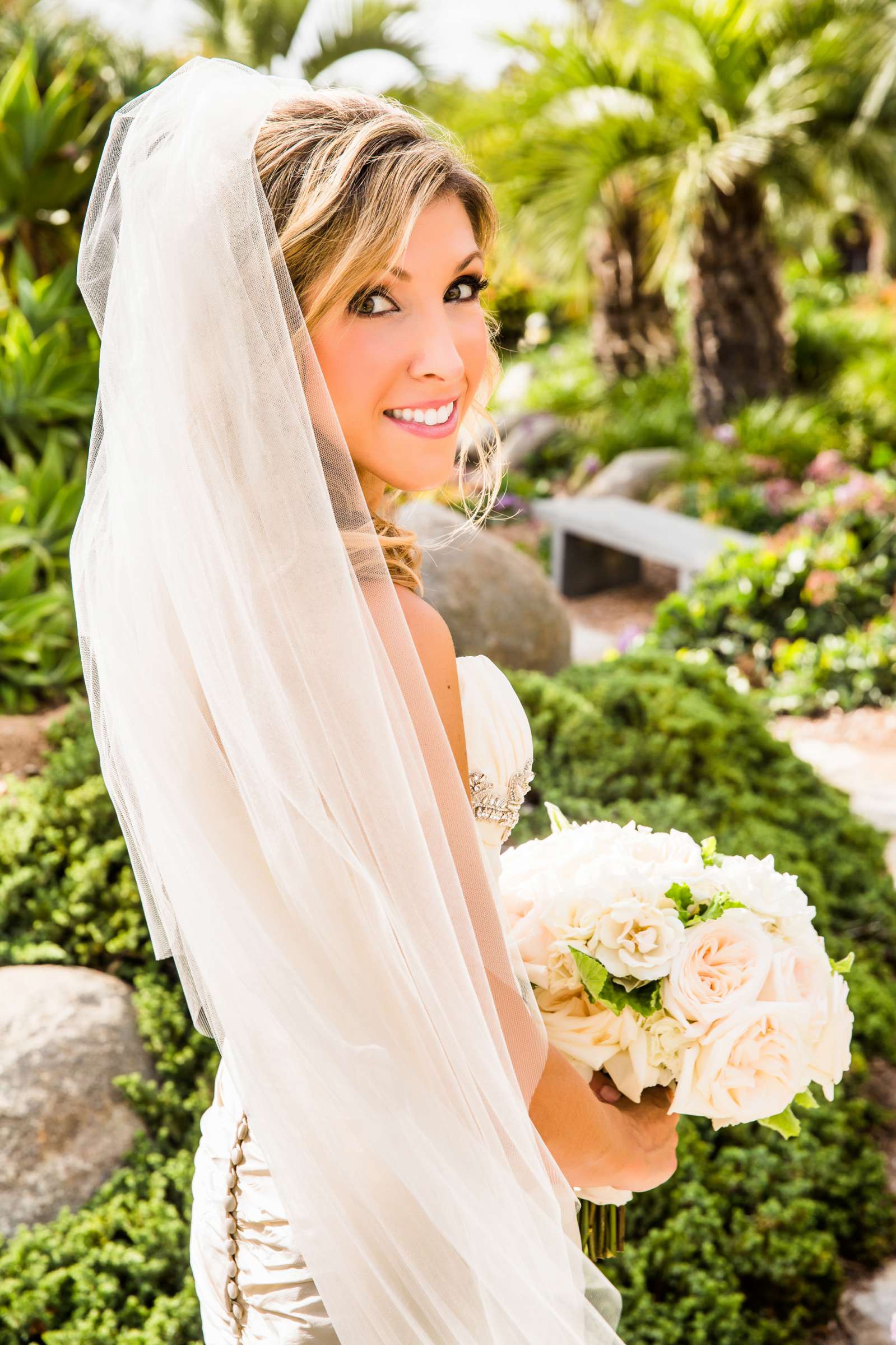 Hilton La Jolla Torrey Pines Wedding coordinated by First Comes Love Weddings & Events, Katherine and Scott Wedding Photo #164722 by True Photography