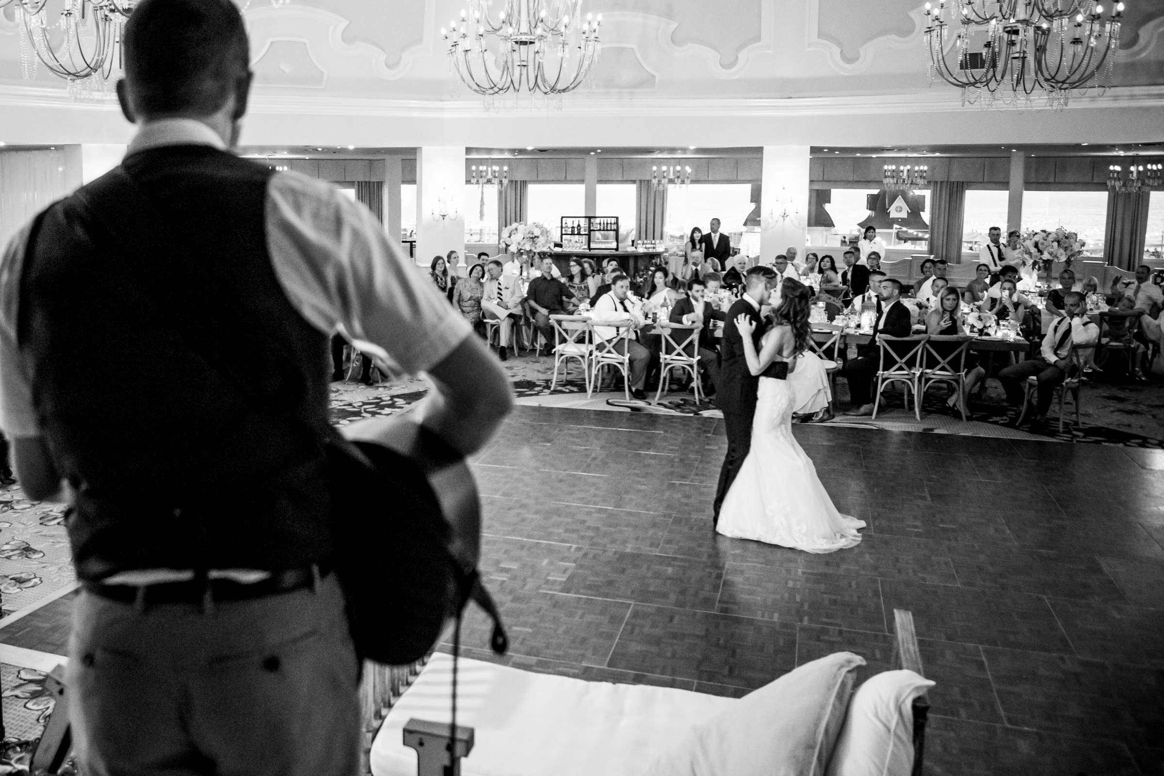 Hotel Del Coronado Wedding coordinated by Luxe Special Events, Larissa and Peter Wedding Photo #20 by True Photography