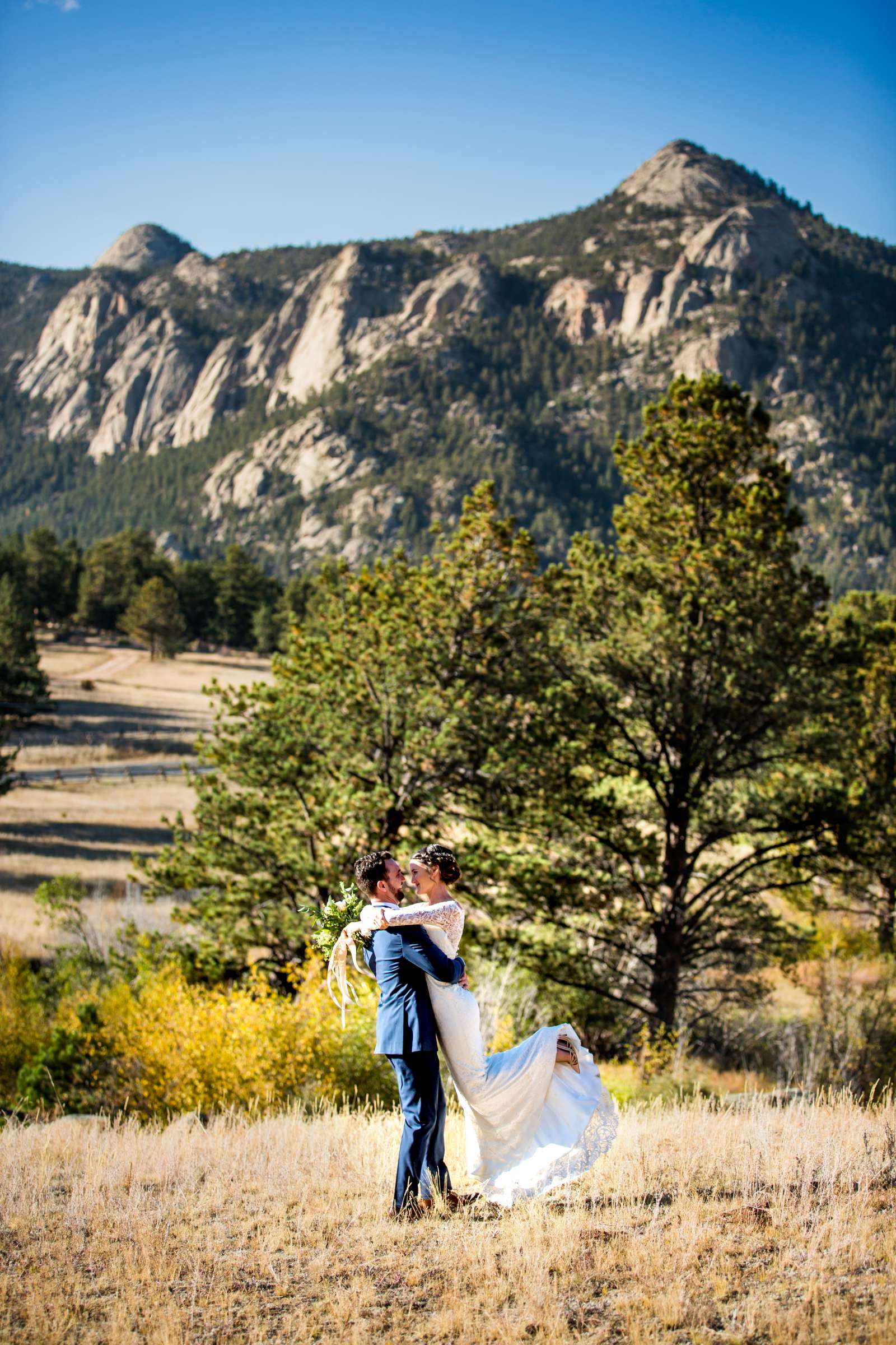 Black Canyon Inn Wedding, Rebecca and Mark Wedding Photo #15 by True Photography