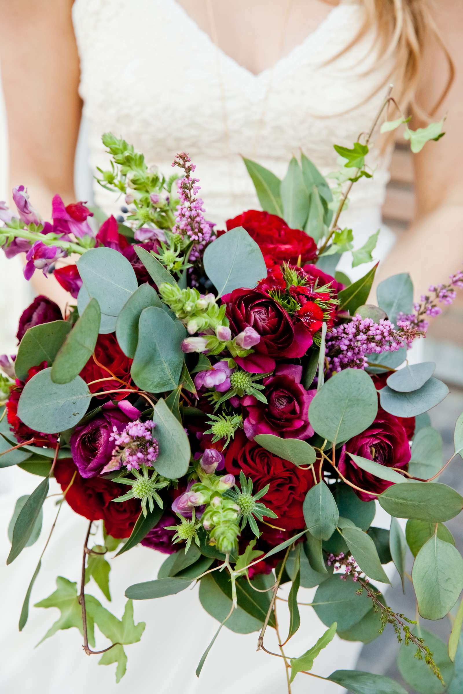 Wedding coordinated by Seven Stems Floral Design & Events, Stylish Editorial Wedding Photo #191086 by True Photography