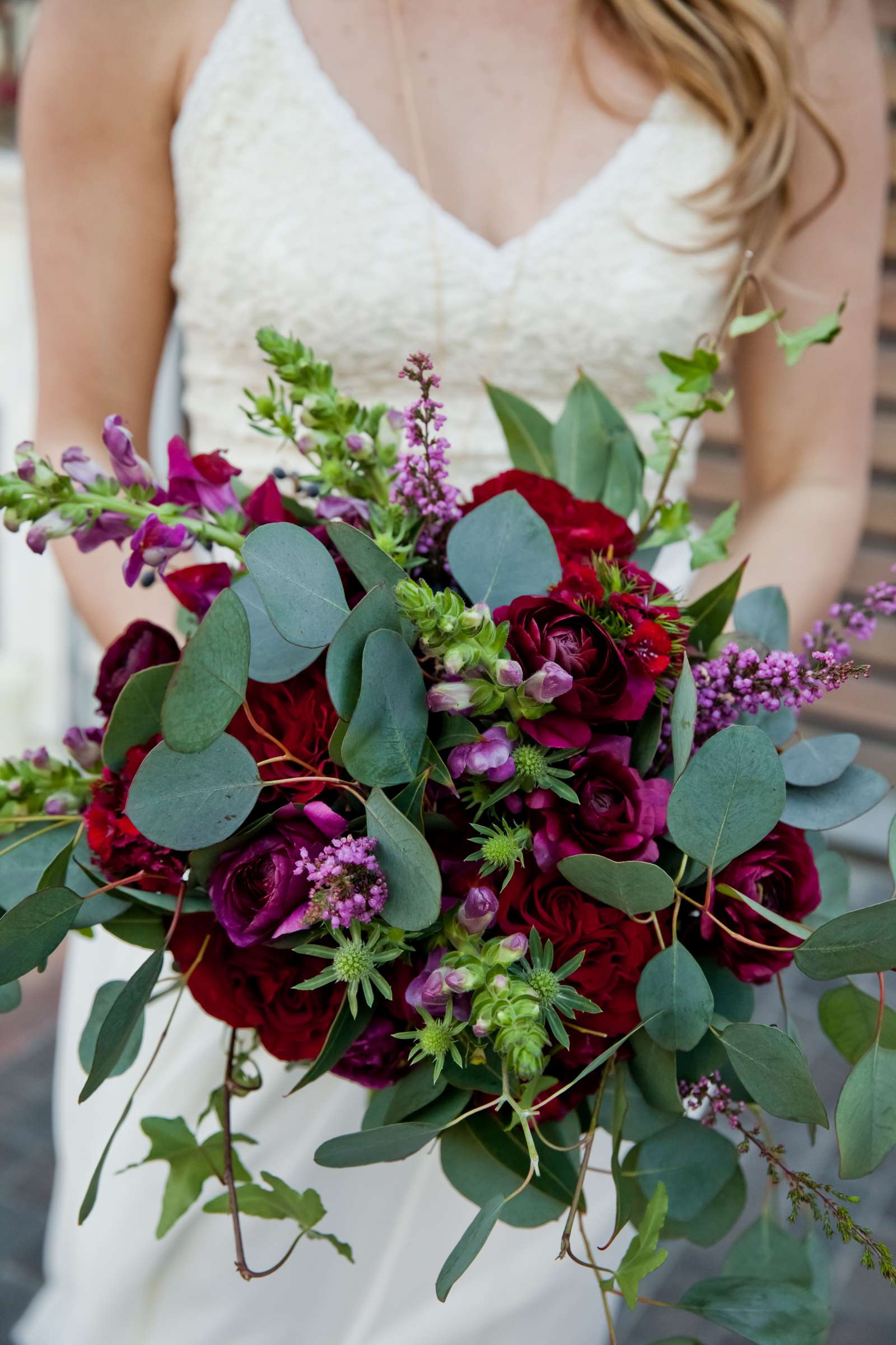 Wedding coordinated by Seven Stems Floral Design & Events, Stylish Editorial Wedding Photo #191294 by True Photography