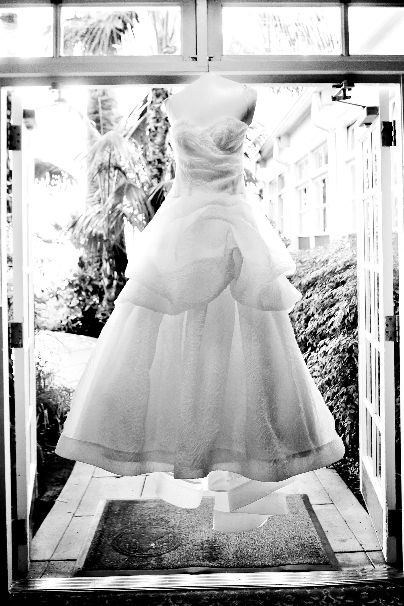 Hotel Del Coronado Wedding coordinated by Creative Affairs Inc, Mimi and Chad Wedding Photo #195991 by True Photography