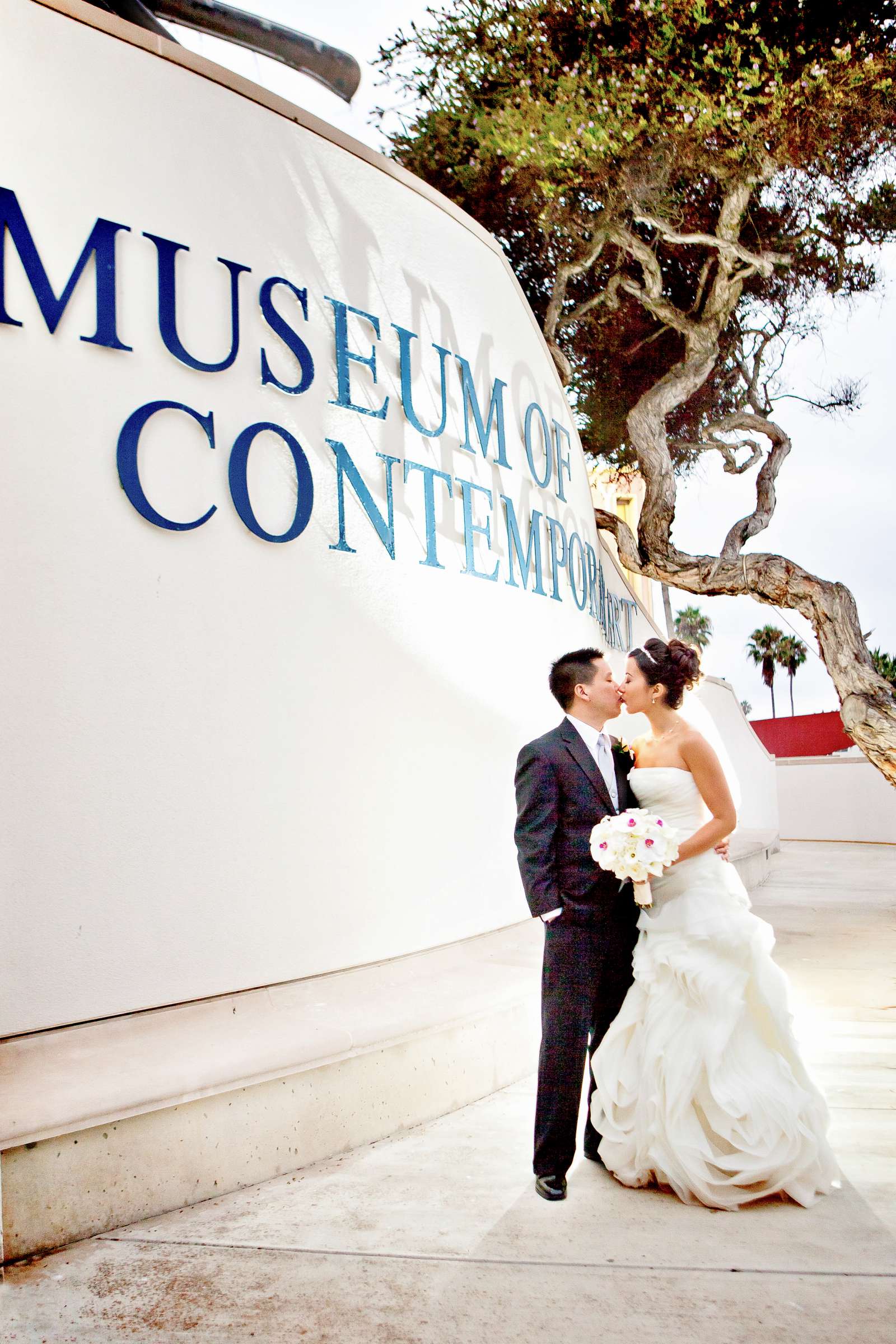 Museum of Contemporary Art-La Jolla Wedding coordinated by Behind the Bride, Vanessa and Len Wedding Photo #200217 by True Photography