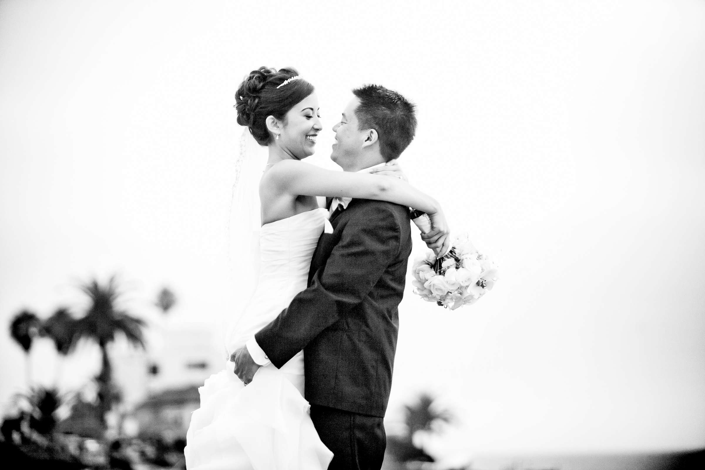 Museum of Contemporary Art-La Jolla Wedding coordinated by Behind the Bride, Vanessa and Len Wedding Photo #200250 by True Photography