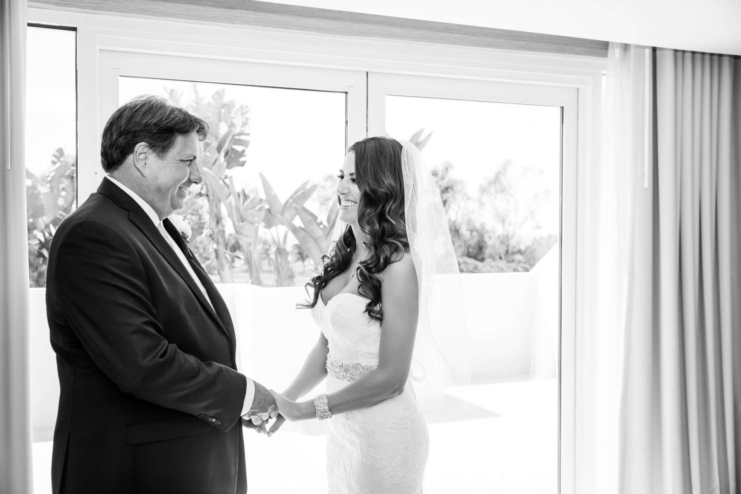 Scripps Seaside Forum Wedding coordinated by Luxe Special Events, Angela and Kyle Wedding Photo #34 by True Photography