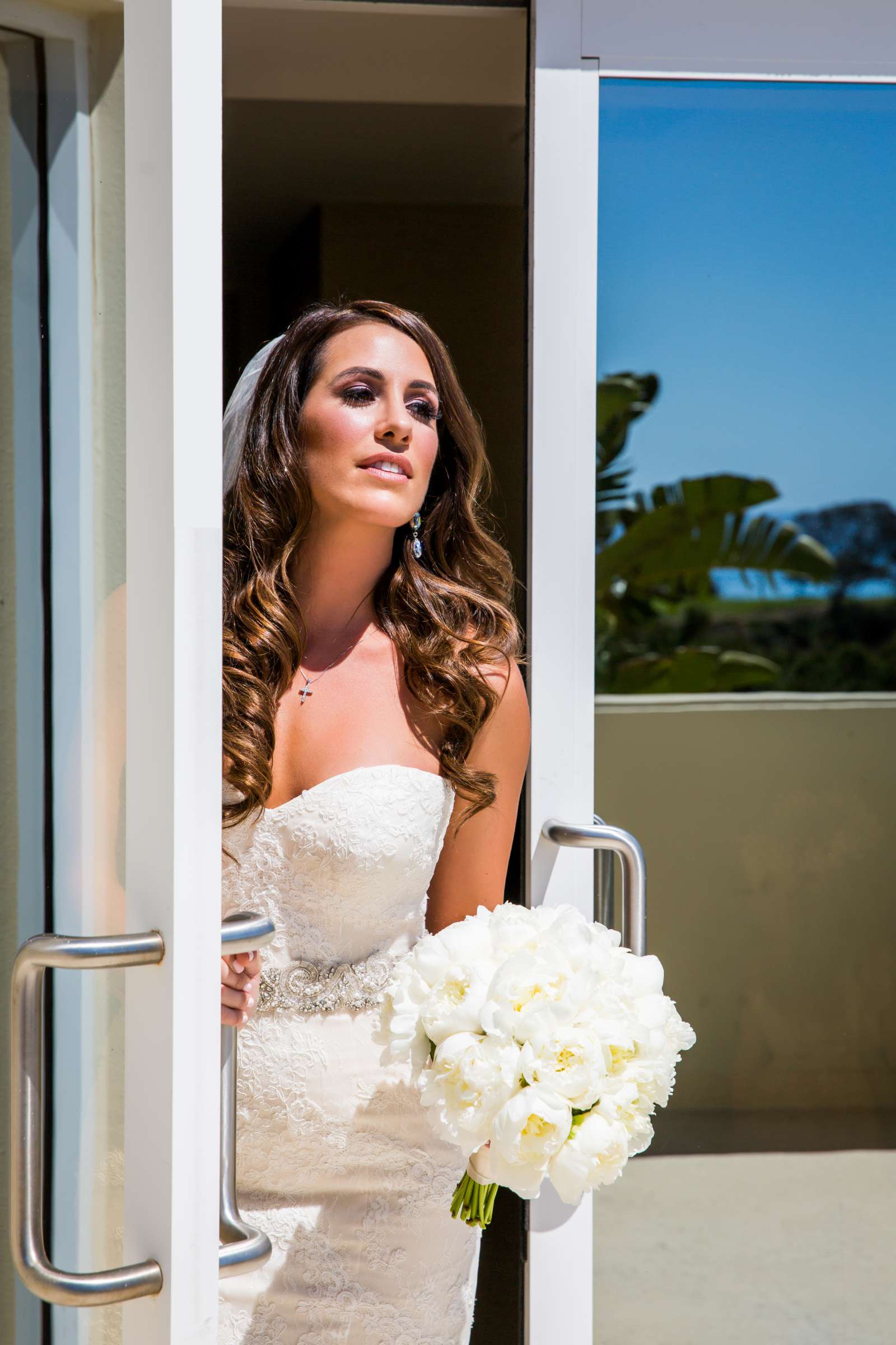 Scripps Seaside Forum Wedding coordinated by Luxe Special Events, Angela and Kyle Wedding Photo #35 by True Photography