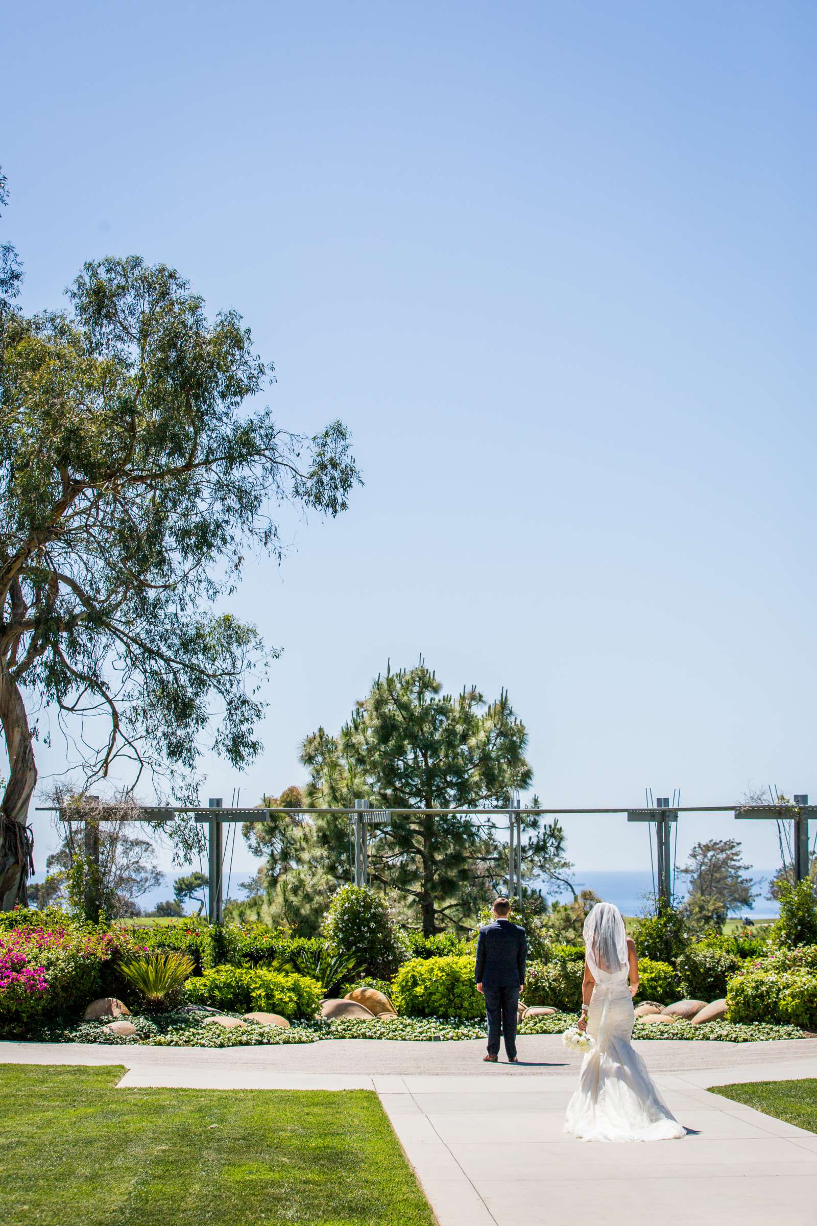 Scripps Seaside Forum Wedding coordinated by Luxe Special Events, Angela and Kyle Wedding Photo #39 by True Photography
