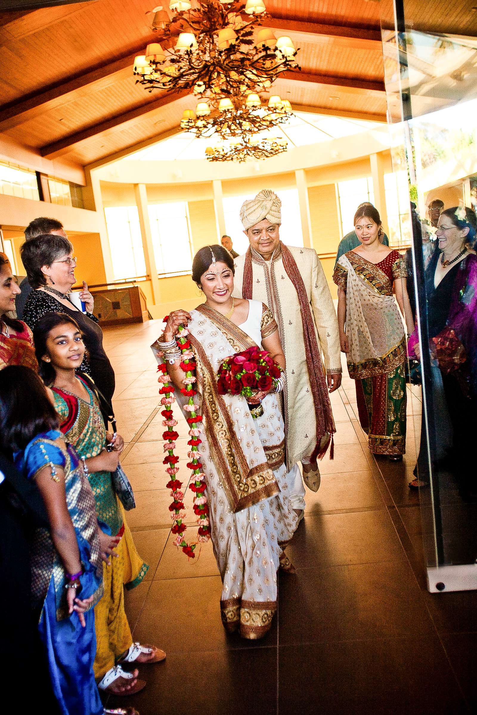 Hilton La Jolla Torrey Pines Wedding coordinated by Thomas Bui Lifestyle, Seema and Mahesh Wedding Photo #217370 by True Photography