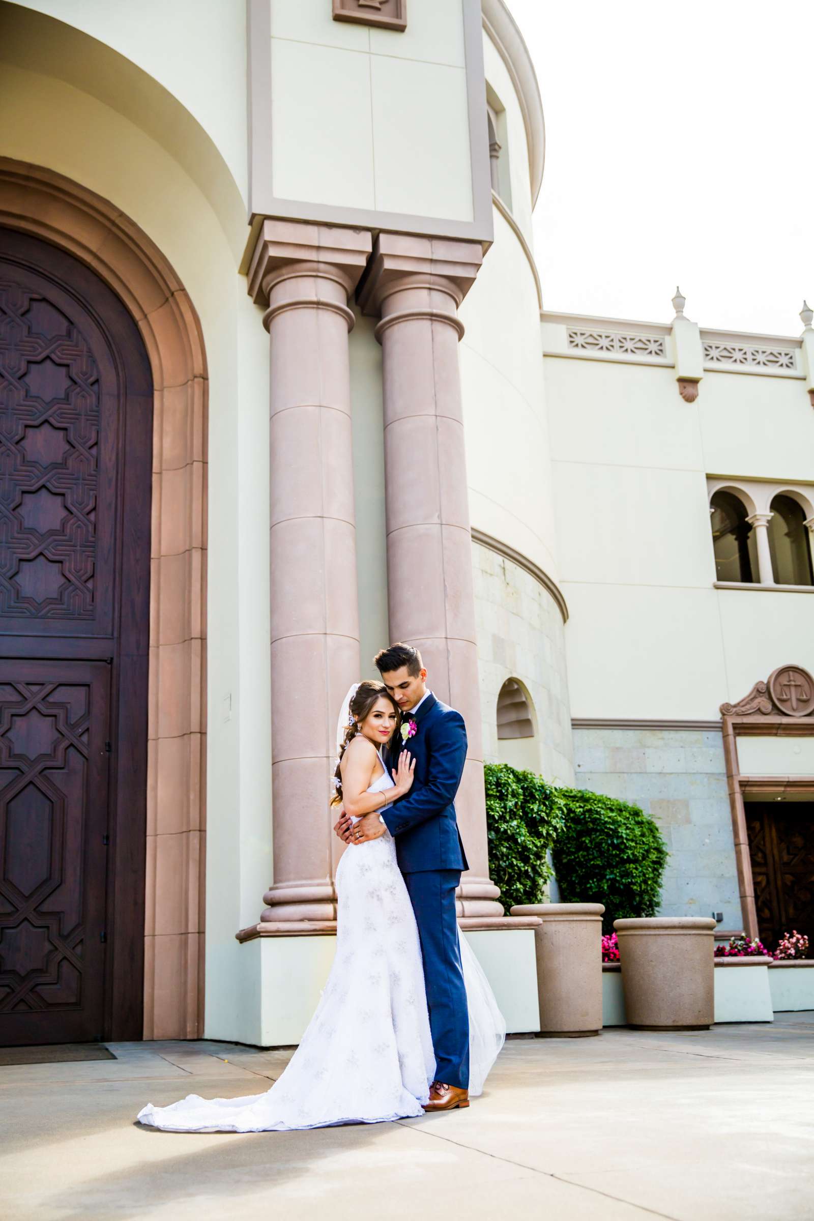 San Diego Central Library Wedding coordinated by Creative Affairs Inc, Alexandria and Daniel Wedding Photo #16 by True Photography