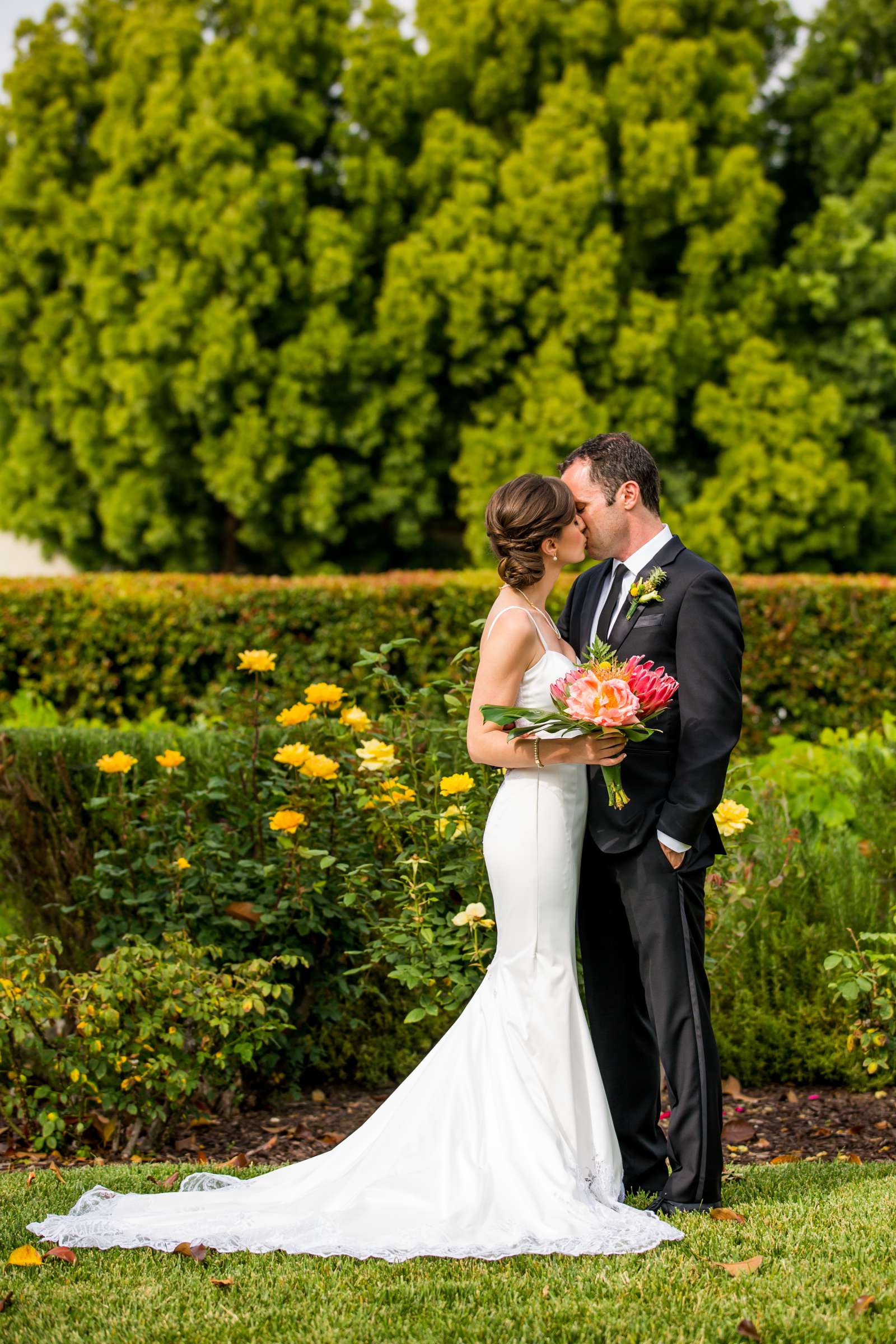 The Inn at Rancho Santa Fe Wedding coordinated by Lauren Balben, Lucia and Rob Wedding Photo #233514 by True Photography