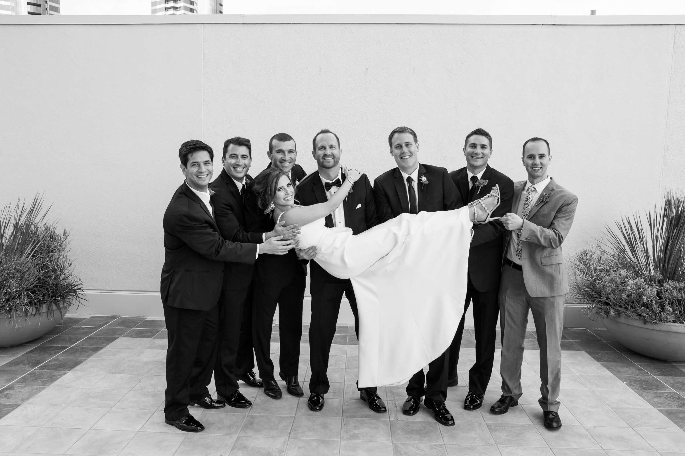 Marriott Marquis San Diego Marina Wedding coordinated by First Comes Love Weddings & Events, Lauren and Eric Wedding Photo #238126 by True Photography
