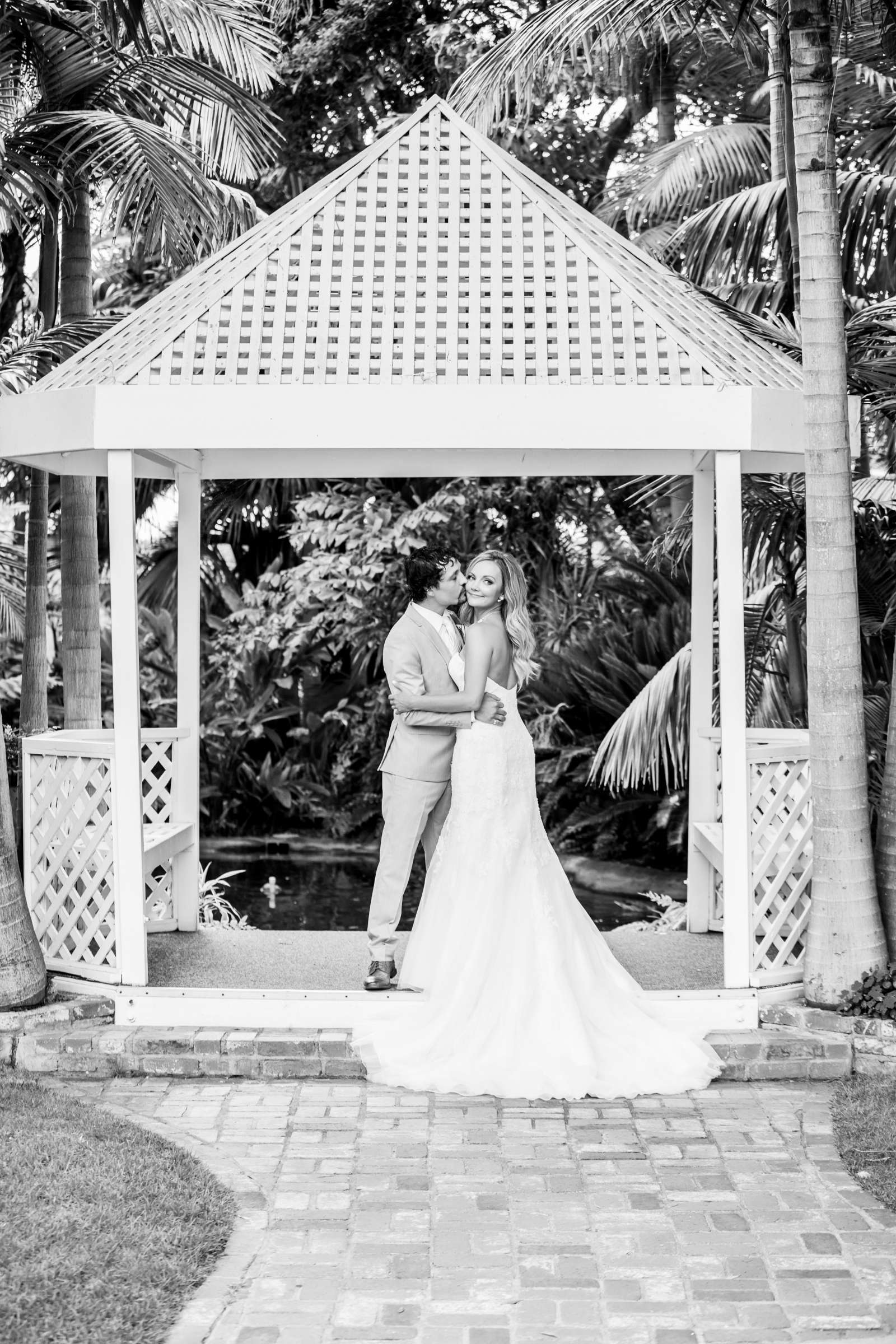 Bahia Hotel Wedding coordinated by Creative Affairs Inc, Amanda and Robert Wedding Photo #68 by True Photography