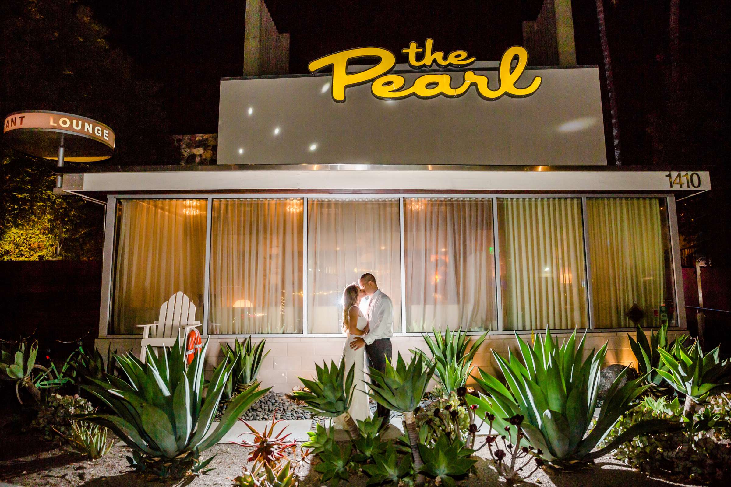 Romantic moment, Night Shot, Stylized Portrait at The Pearl Hotel Wedding, Amber and Fred Wedding Photo #263187 by True Photography