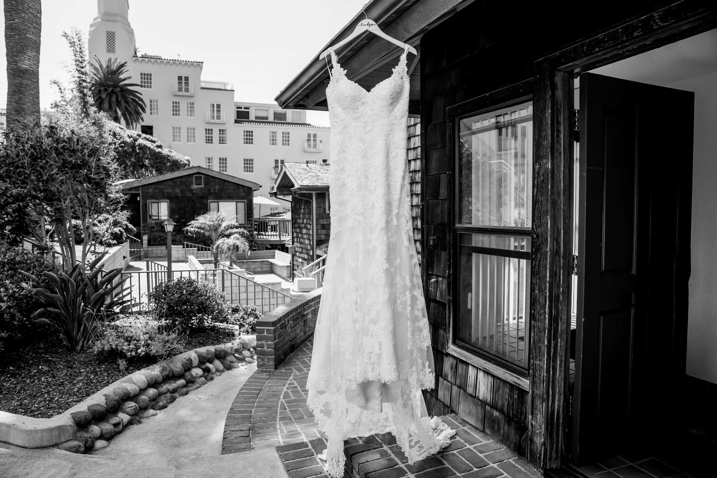 La Jolla Cove Rooftop Wedding, Lindsea and Daniel Wedding Photo #267169 by True Photography