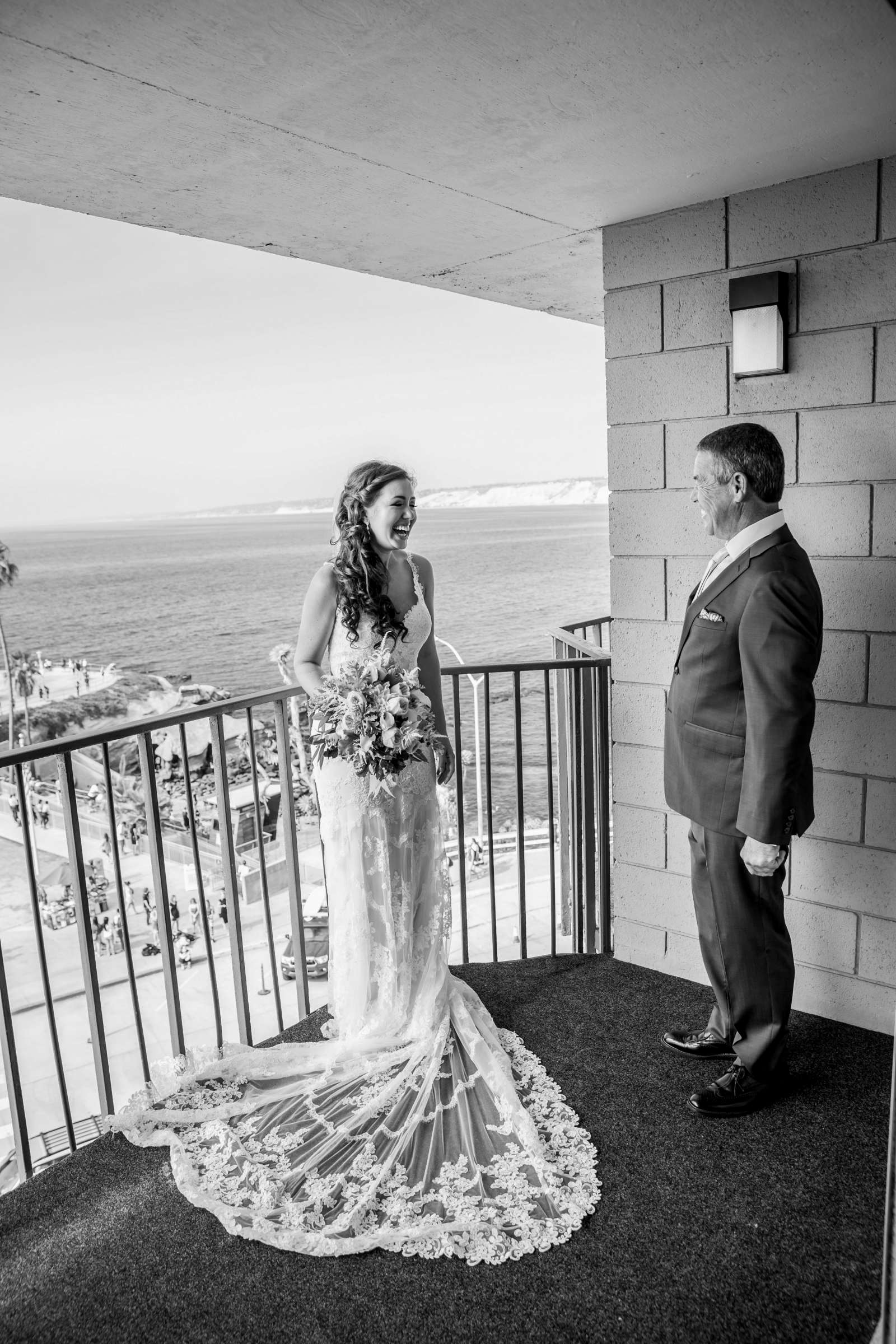 La Jolla Cove Rooftop Wedding, Lindsea and Daniel Wedding Photo #267199 by True Photography