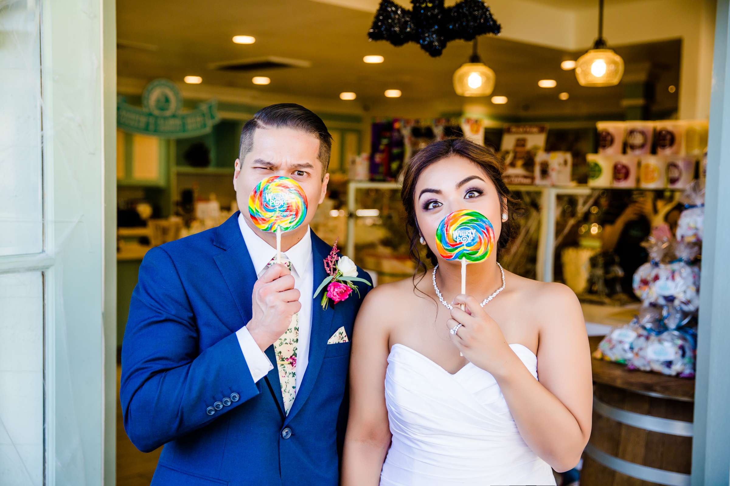 Marriott Marquis San Diego Marina Wedding coordinated by Seven Stems Floral Design & Events, Aileen and Jerry Wedding Photo #273888 by True Photography