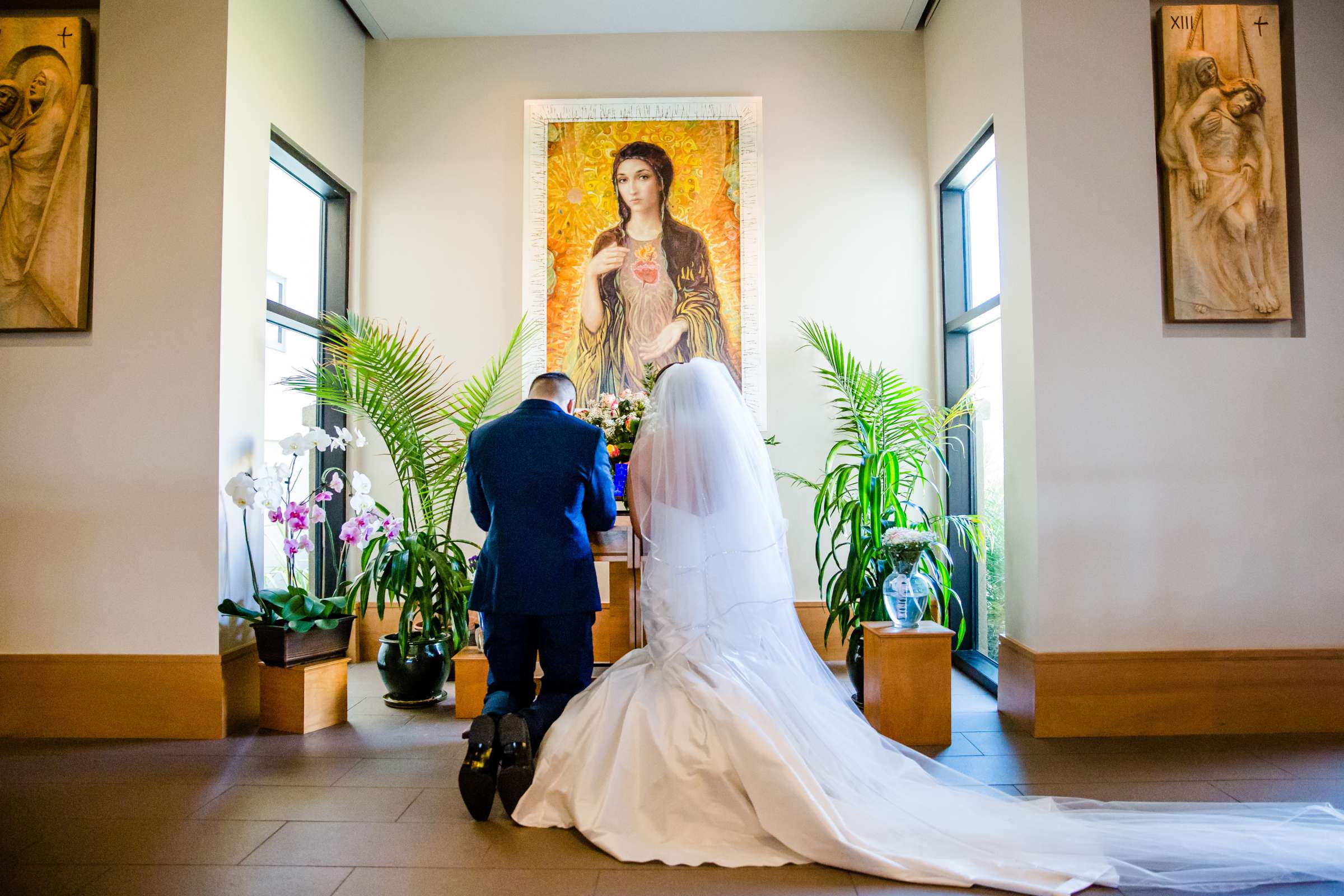 Marriott Marquis San Diego Marina Wedding coordinated by Seven Stems Floral Design & Events, Aileen and Jerry Wedding Photo #273939 by True Photography