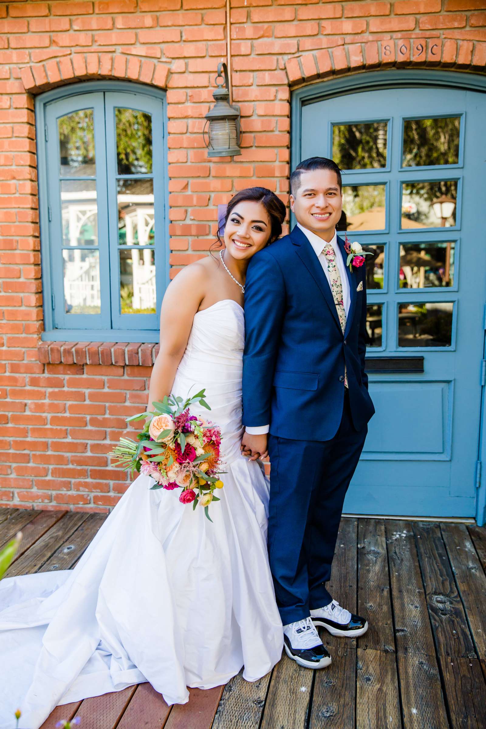 Marriott Marquis San Diego Marina Wedding coordinated by Seven Stems Floral Design & Events, Aileen and Jerry Wedding Photo #273957 by True Photography