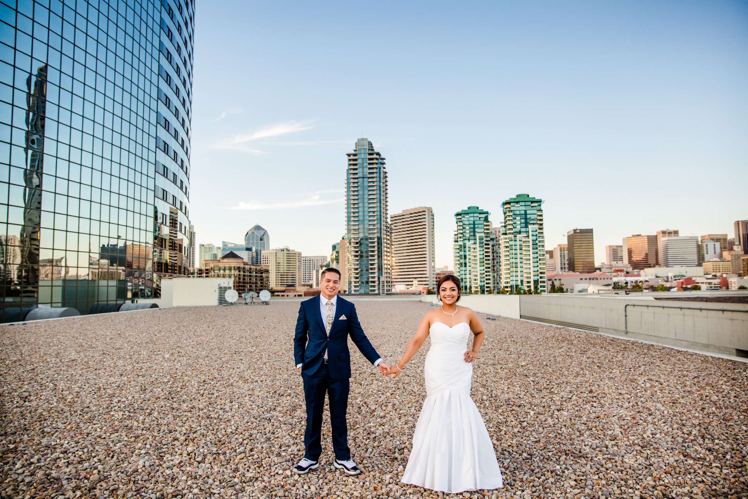 Marriott Marquis San Diego Marina Wedding coordinated by Seven Stems Floral Design & Events, Aileen and Jerry Wedding Photo #273969 by True Photography