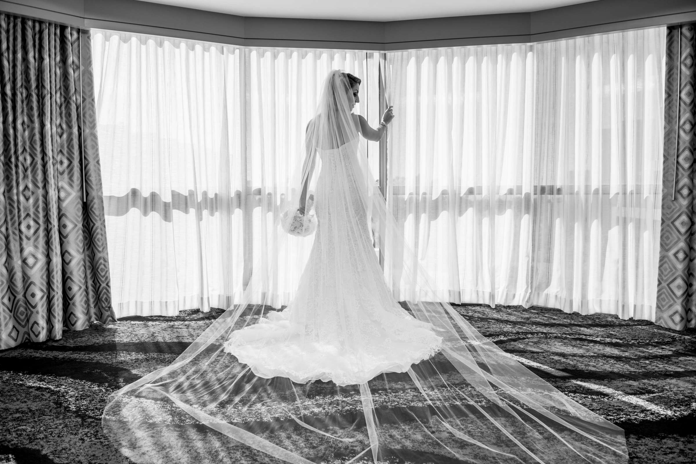 Hilton La Jolla Torrey Pines Wedding coordinated by Trendee Flowers, Gina and John Wedding Photo #41 by True Photography