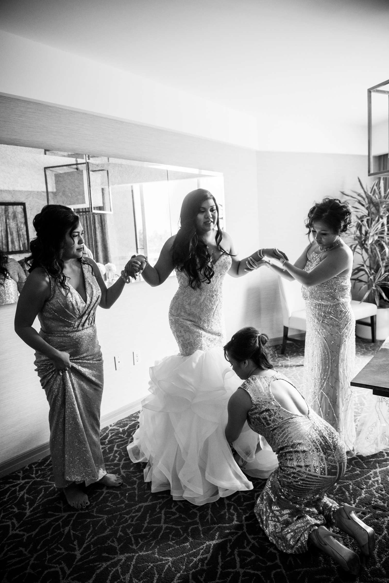 Getting Ready at Scripps Seaside Forum Wedding coordinated by Alicia Davey Events, Vanessa and David Wedding Photo #43 by True Photography